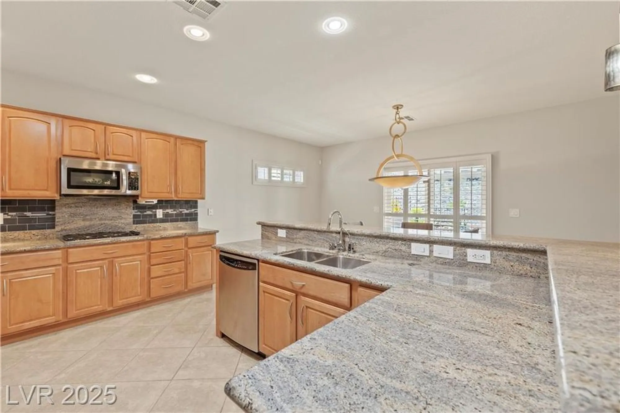 Property Slideshow image 11 of 31 | 2151 shadow canyon dr, Henderson, NV, 89044