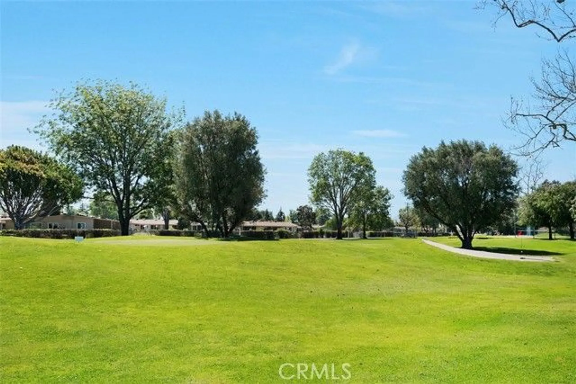 Property Slideshow image 33 of 38 | 13451 danbury ln # m6-133d, Seal Beach, CA, 90740