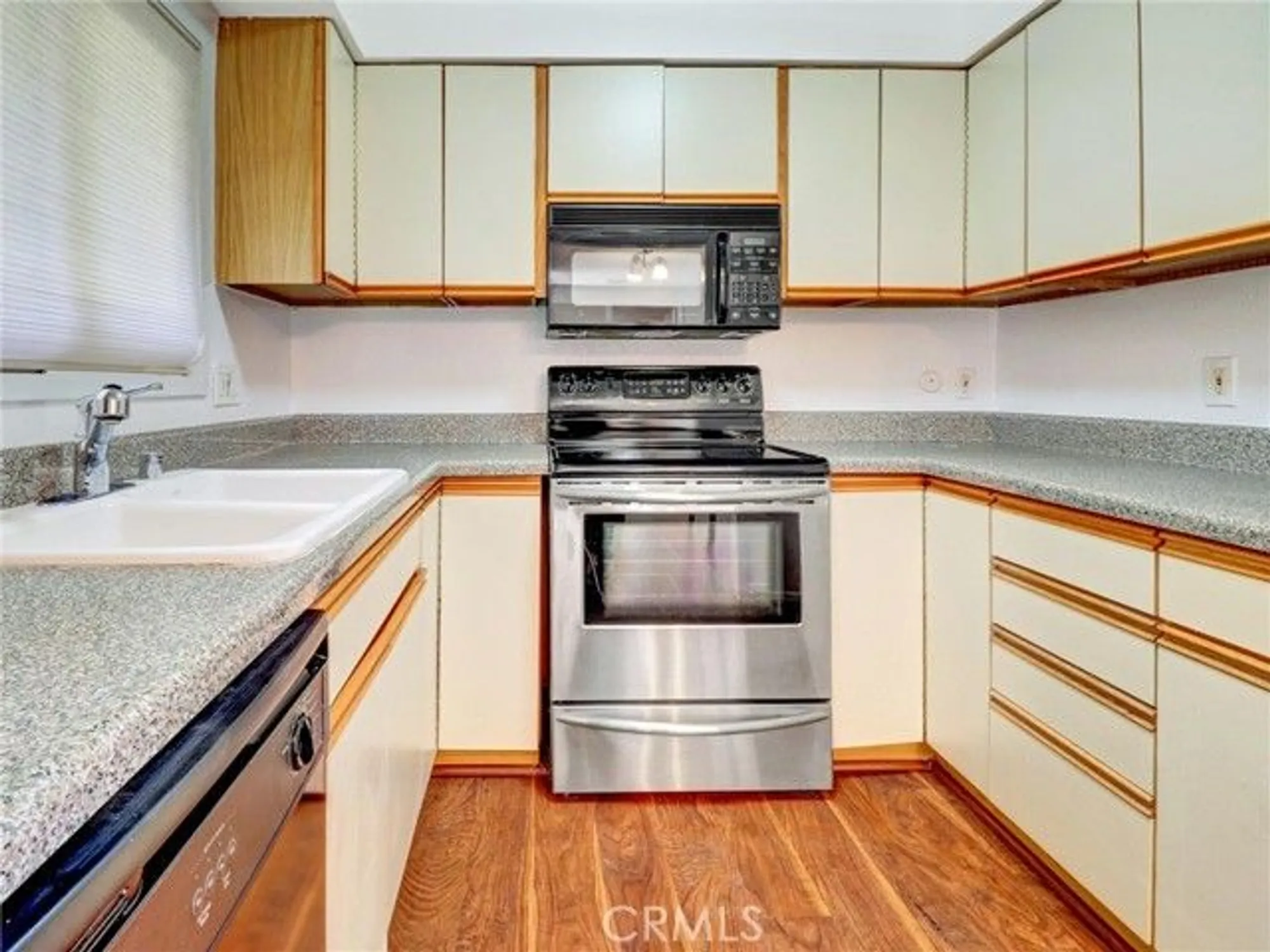 Property Slideshow image 7 of 25 | 22907 nadine cir b, Torrance, CA, 90505