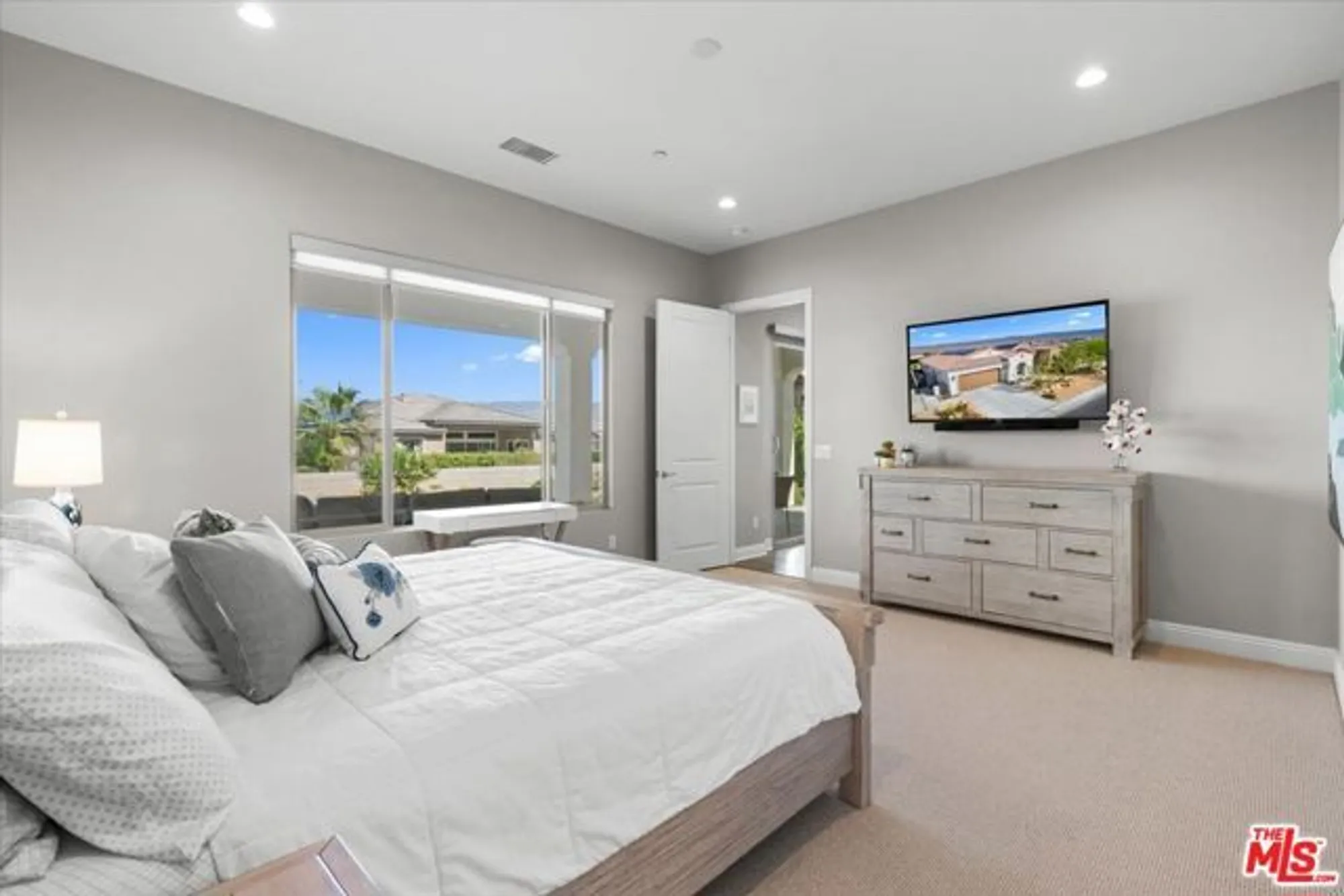 Property Slideshow image 15 of 45 | 86 burgundy, Rancho Mirage, CA, 92270