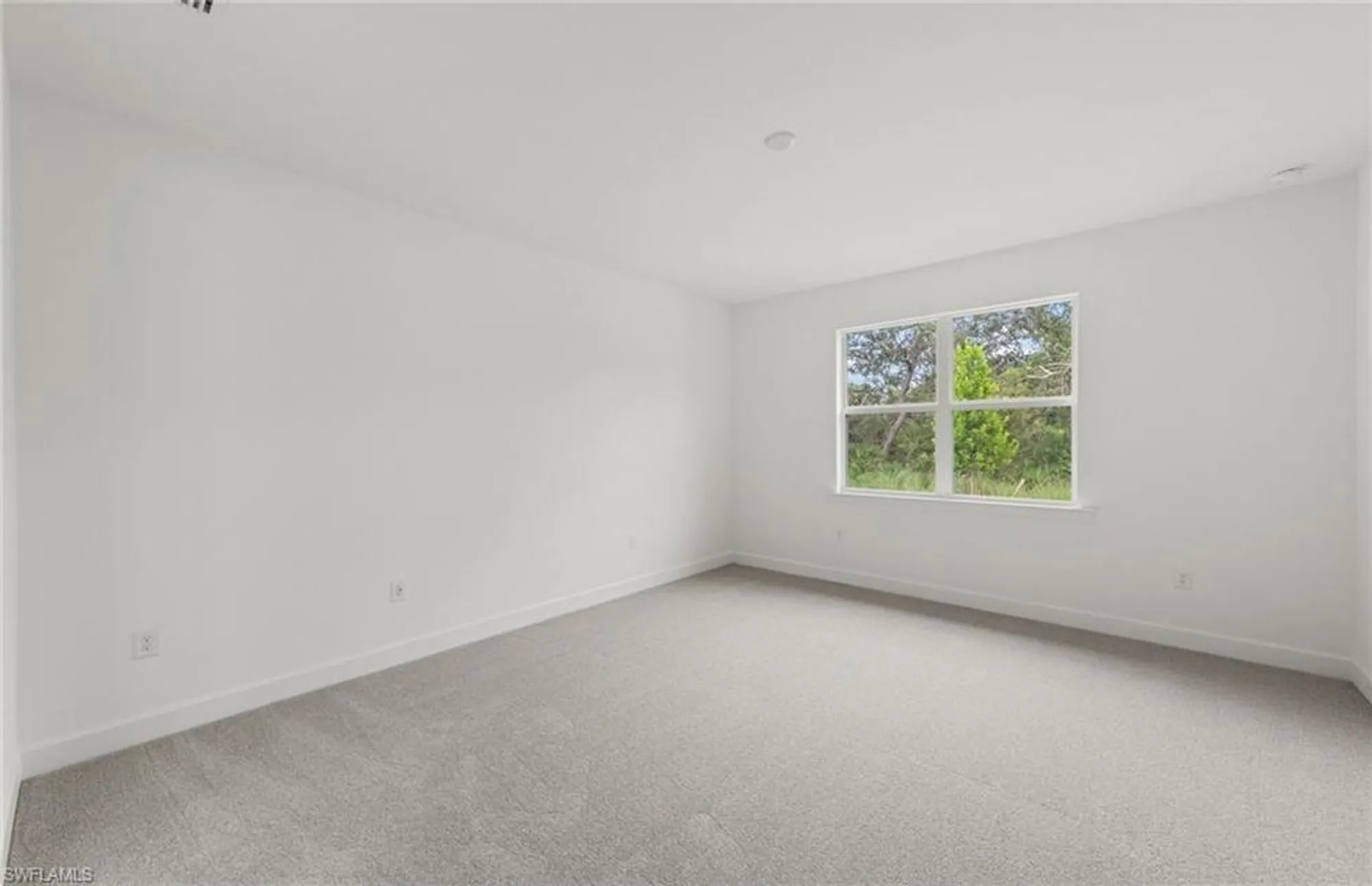 Property Slideshow image 16 of 47 | 7601 paradise tree dr, North Fort Myers, FL, 33917