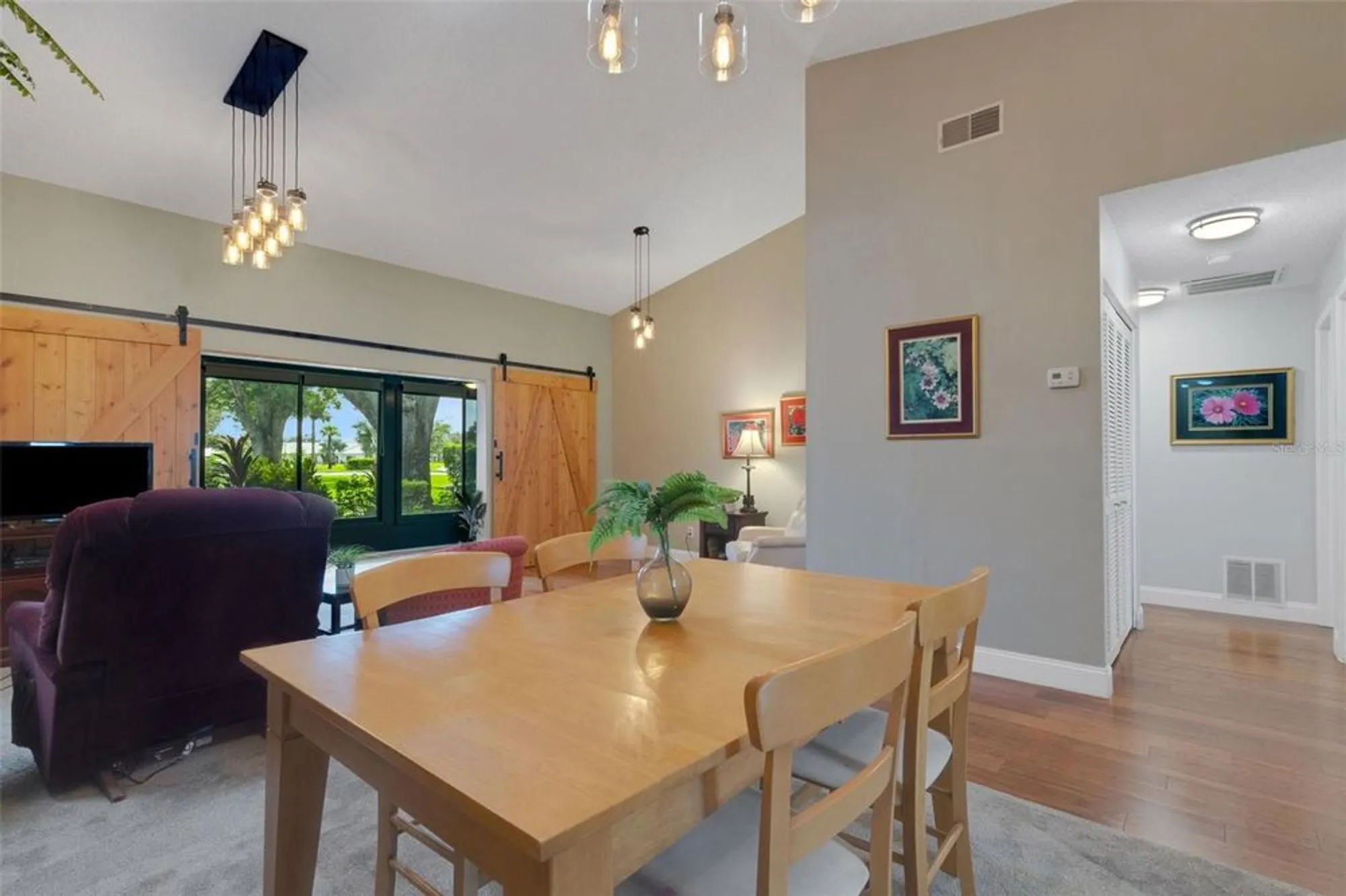 Property Slideshow image 11 of 91 | 1065 tartan dr c, Palm Harbor, FL, 34684