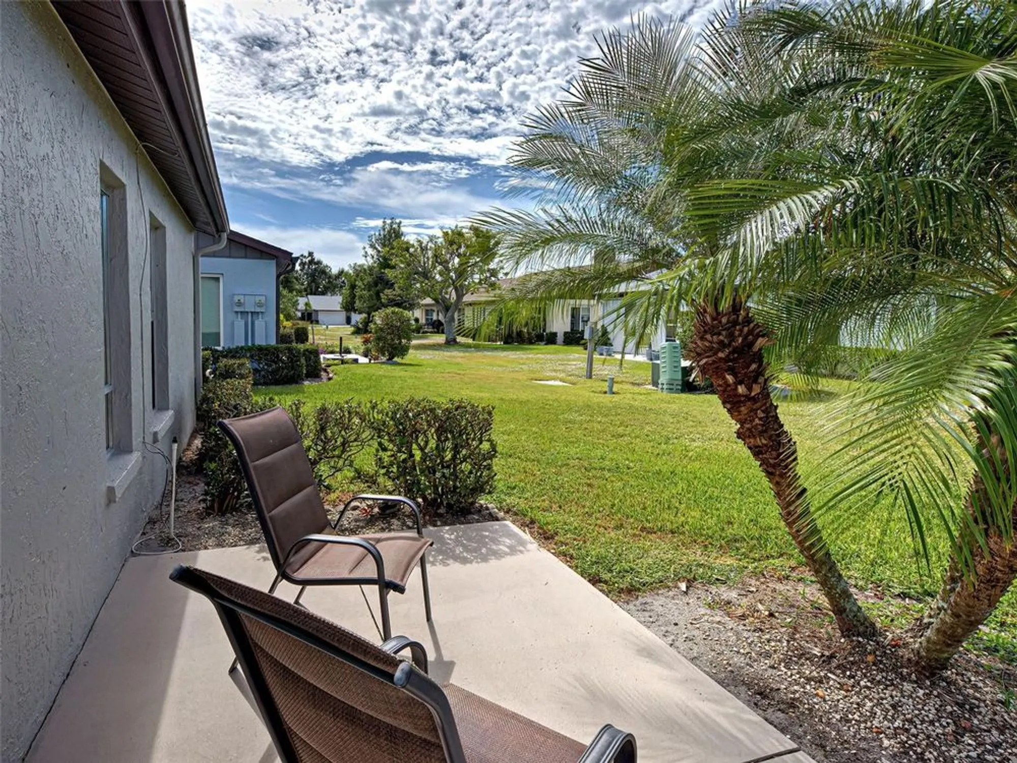 Property Slideshow image 10 of 38 | 611 chestnut ln none, Englewood, FL, 34223