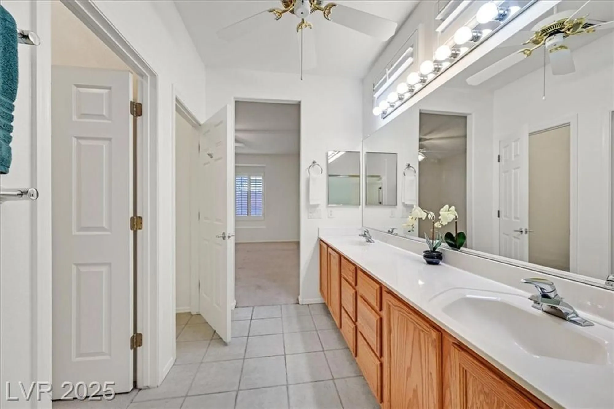 Property Slideshow image 27 of 53 | 580 cypress gardens pl, Henderson, NV, 89012