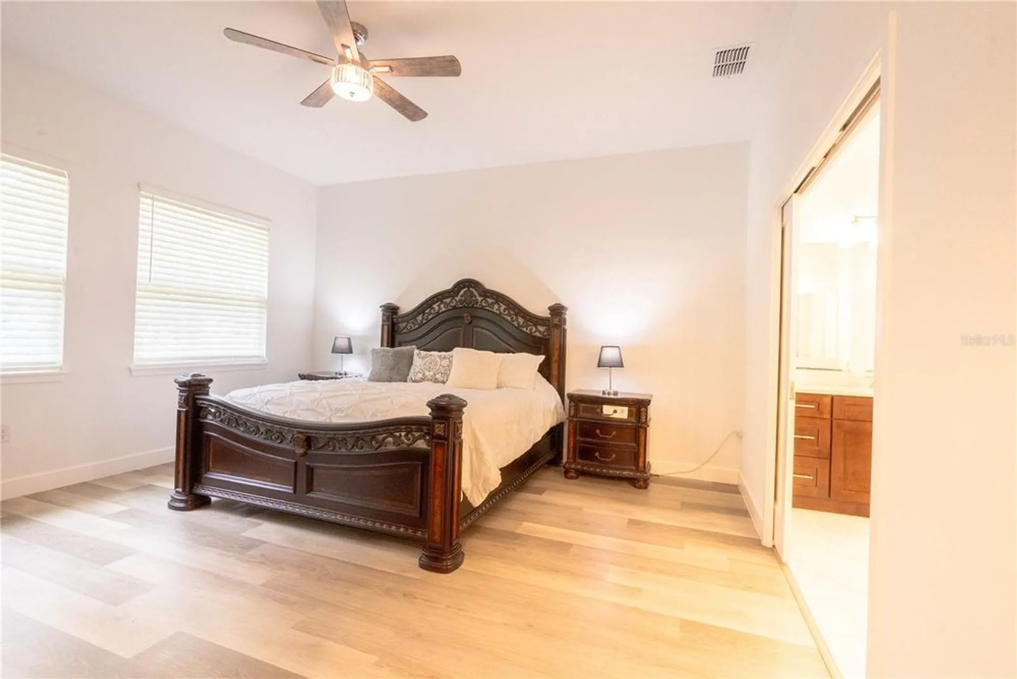 Property Slideshow image 12 of 37 | 30101 bretton loop, Mount Dora, FL, 32757