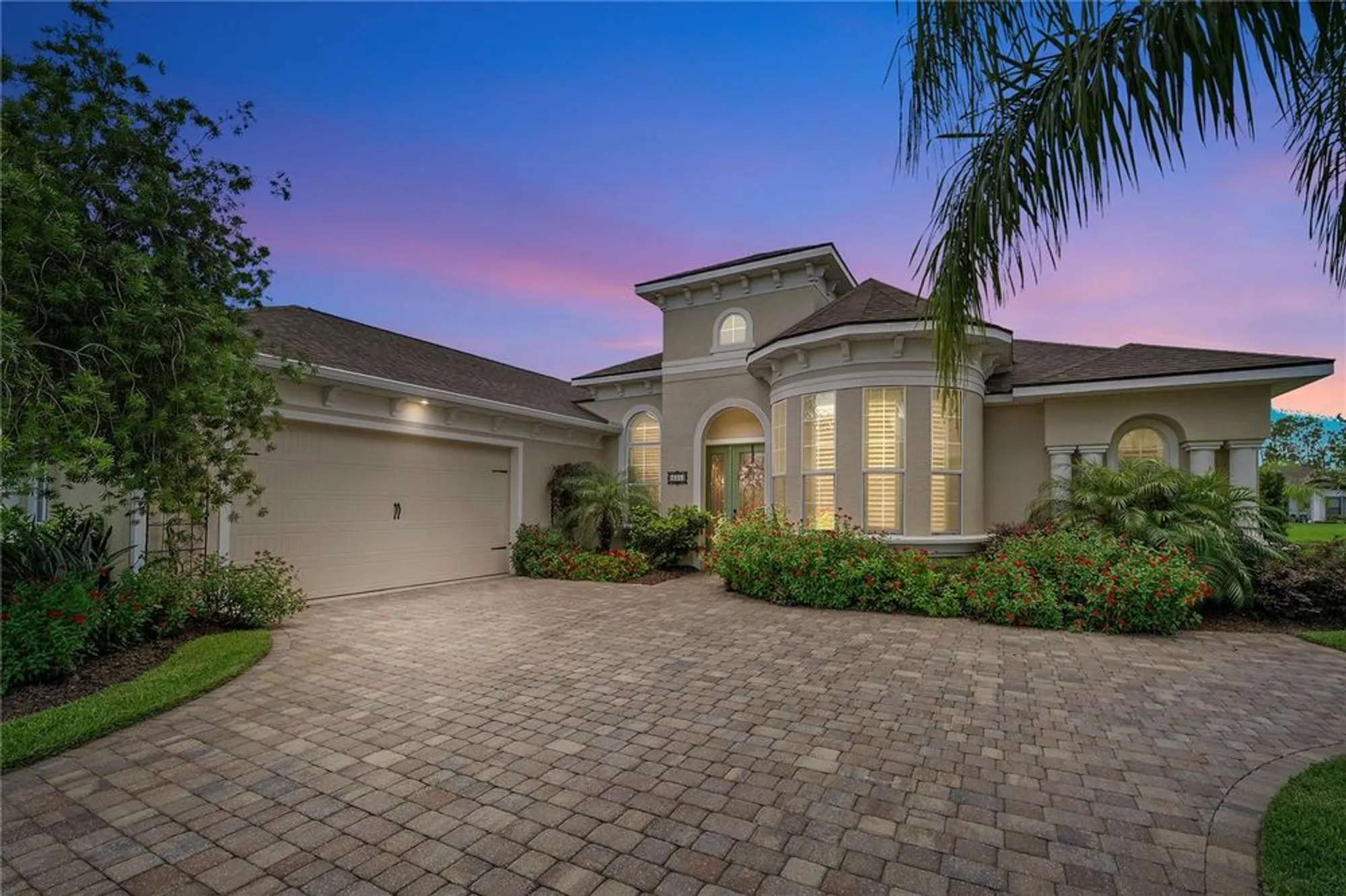 Property Slideshow image 4 of 67 | 665 southlake dr, Ormond Beach, FL, 32174