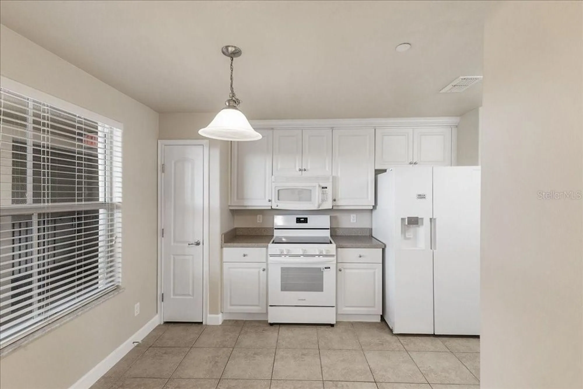 Property Slideshow image 7 of 47 | 424 luna bella ln 432, New Smyrna Beach, FL, 32168