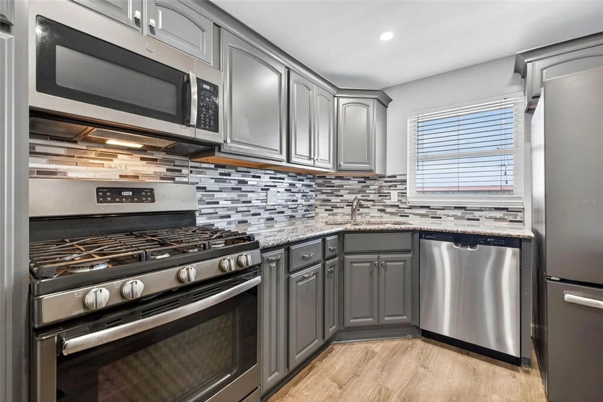 Property Slideshow image 7 of 44 | 6020 shore blvd 602, Gulfport, FL, 33707