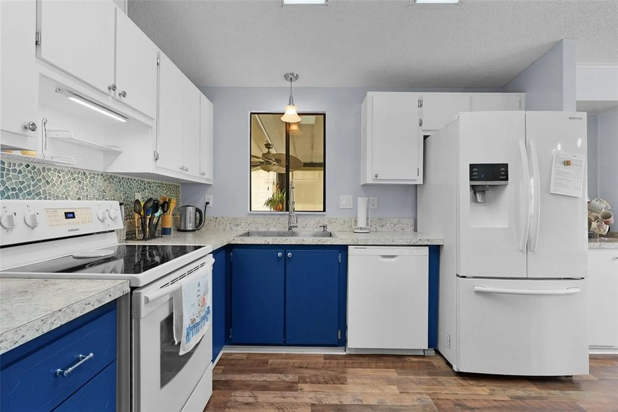 Property Slideshow image 10 of 42 | 1717 palm aire dr, Lady Lake, FL, 32159