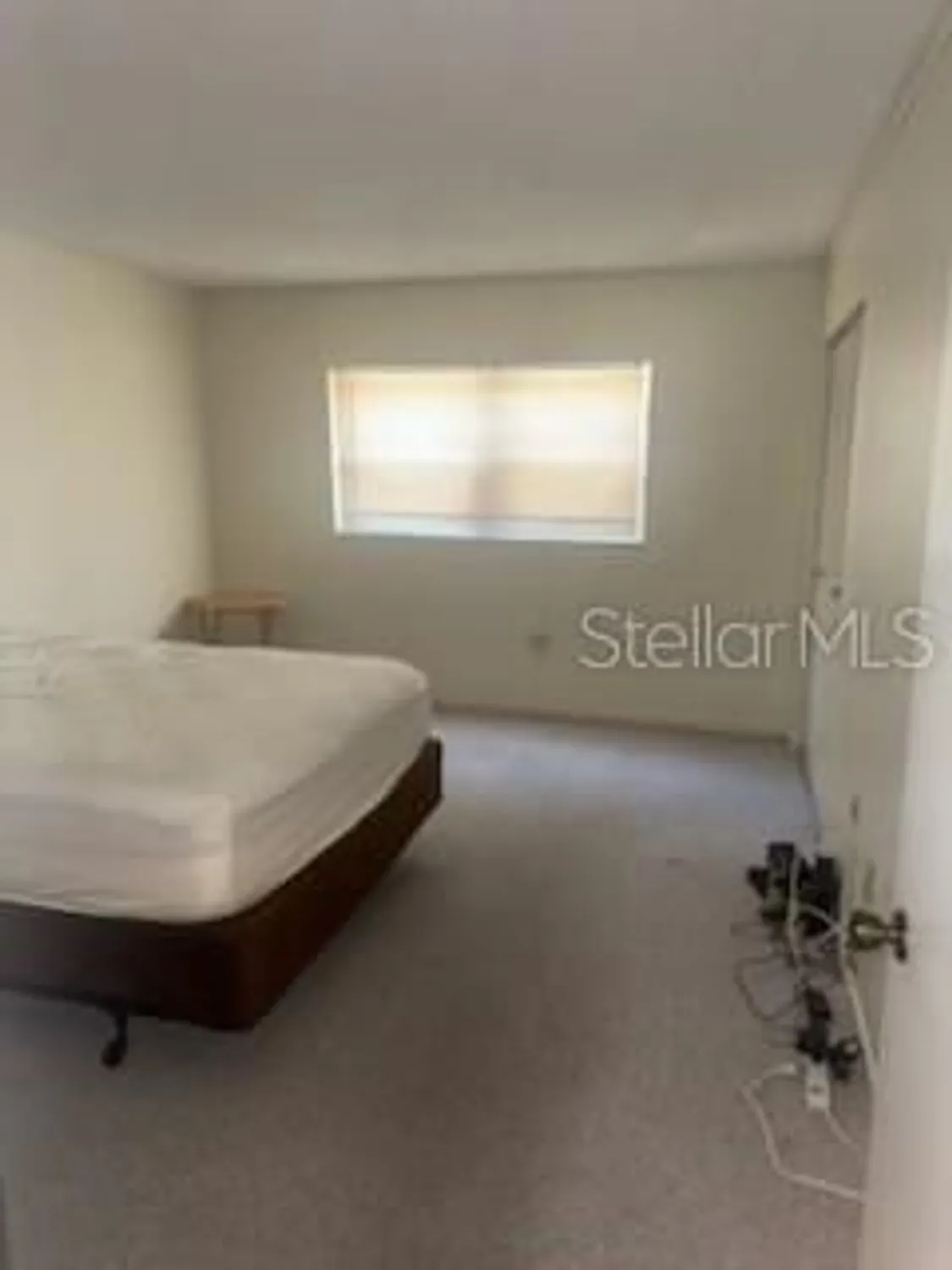 Property Slideshow image 10 of 14 | 861 maple ct 104, Dunedin, FL, 34698