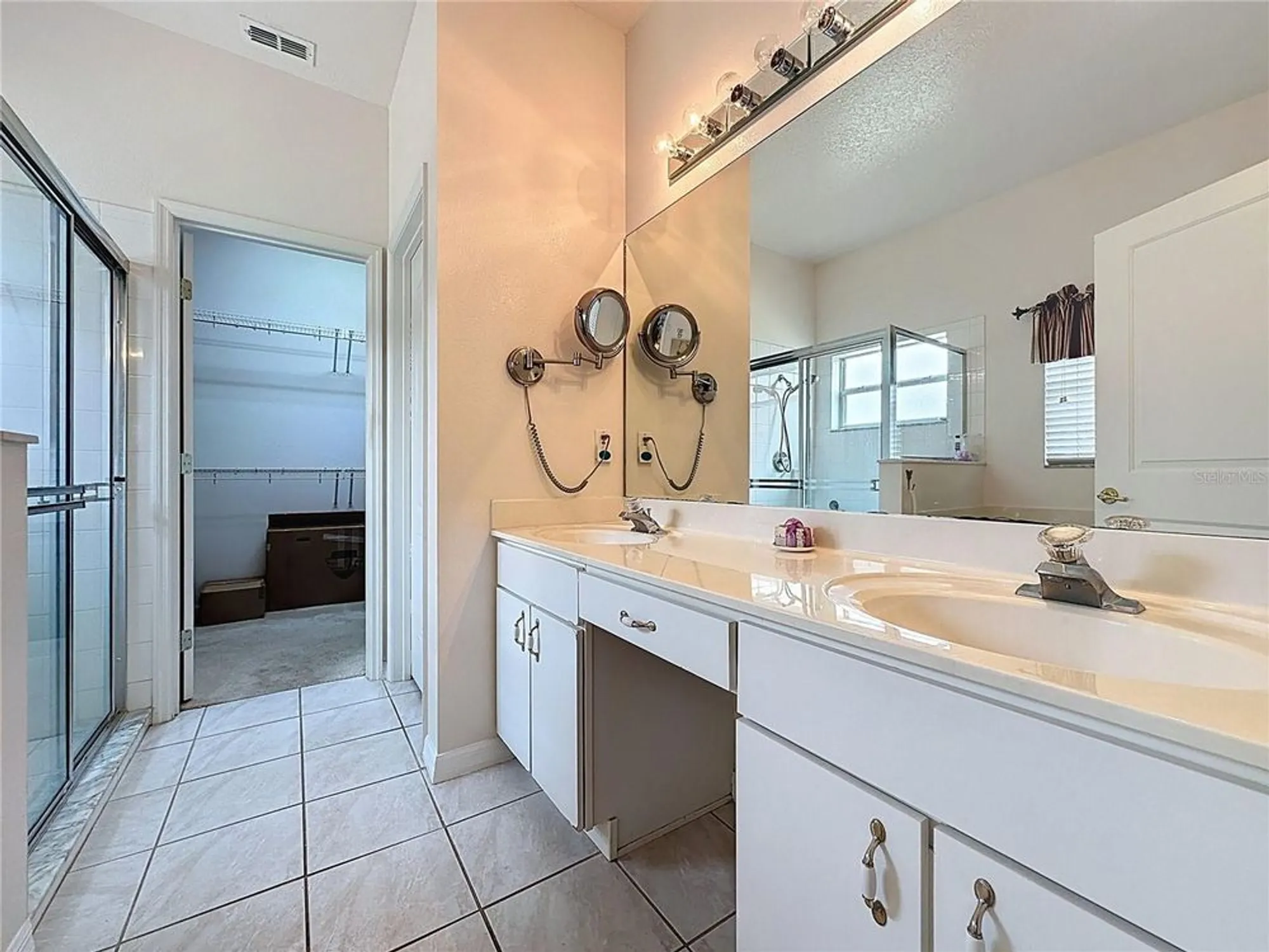 Property Slideshow image 24 of 69 | 3907 allamanda ct, Clermont, FL, 34711