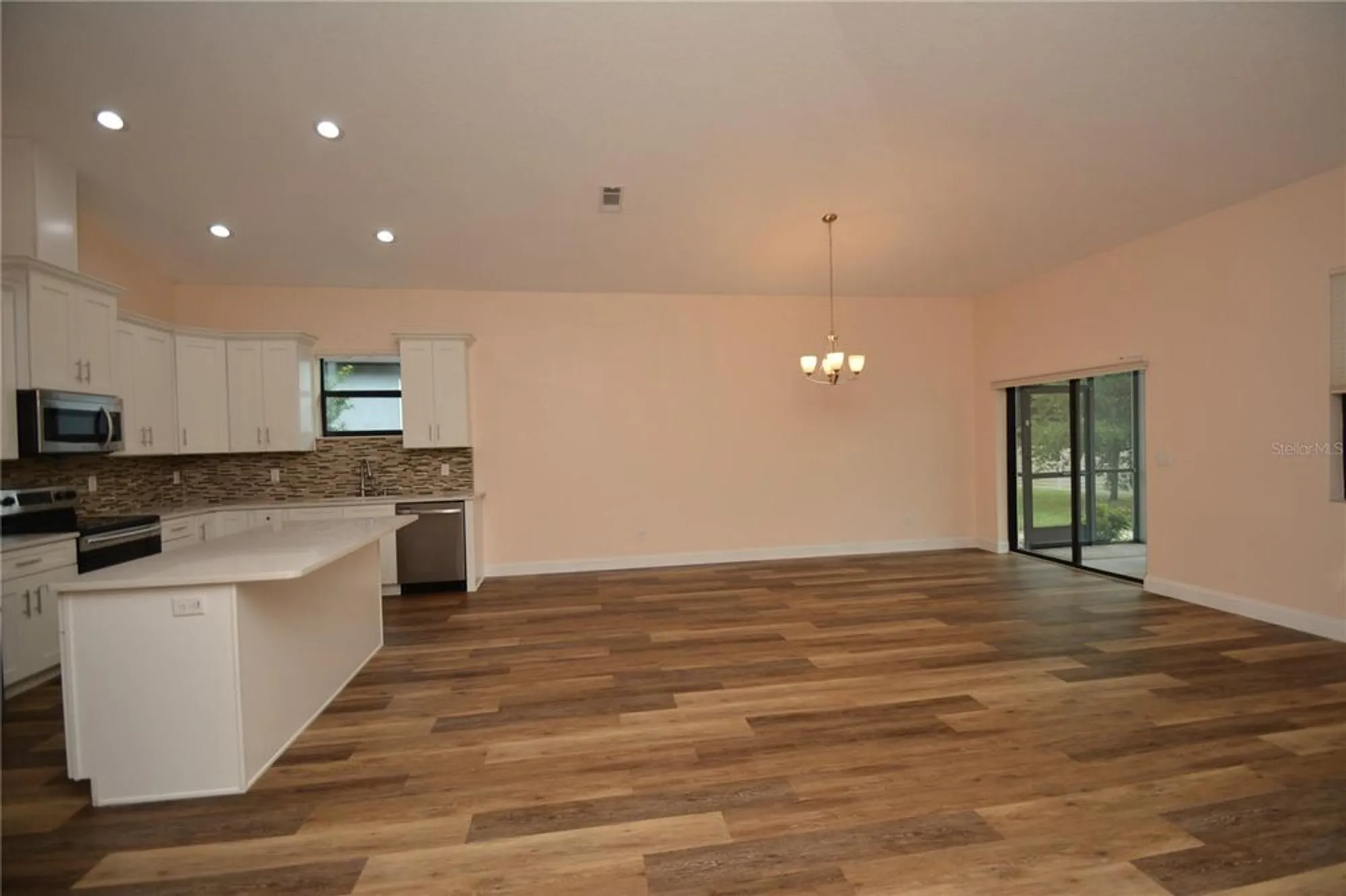 Property Slideshow image 14 of 35 | 61 green cir, Palm Coast, FL, 32164