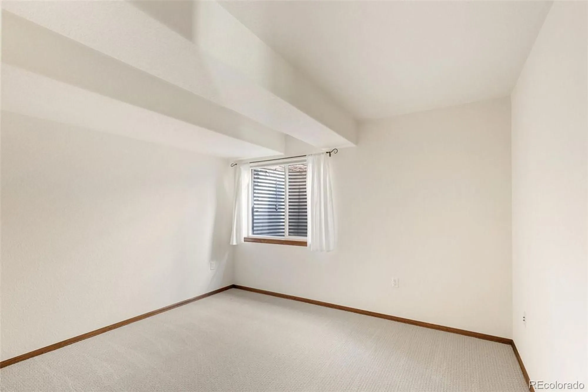 Property Slideshow image 33 of 45 | 7794 s addison way, Aurora, CO, 80016