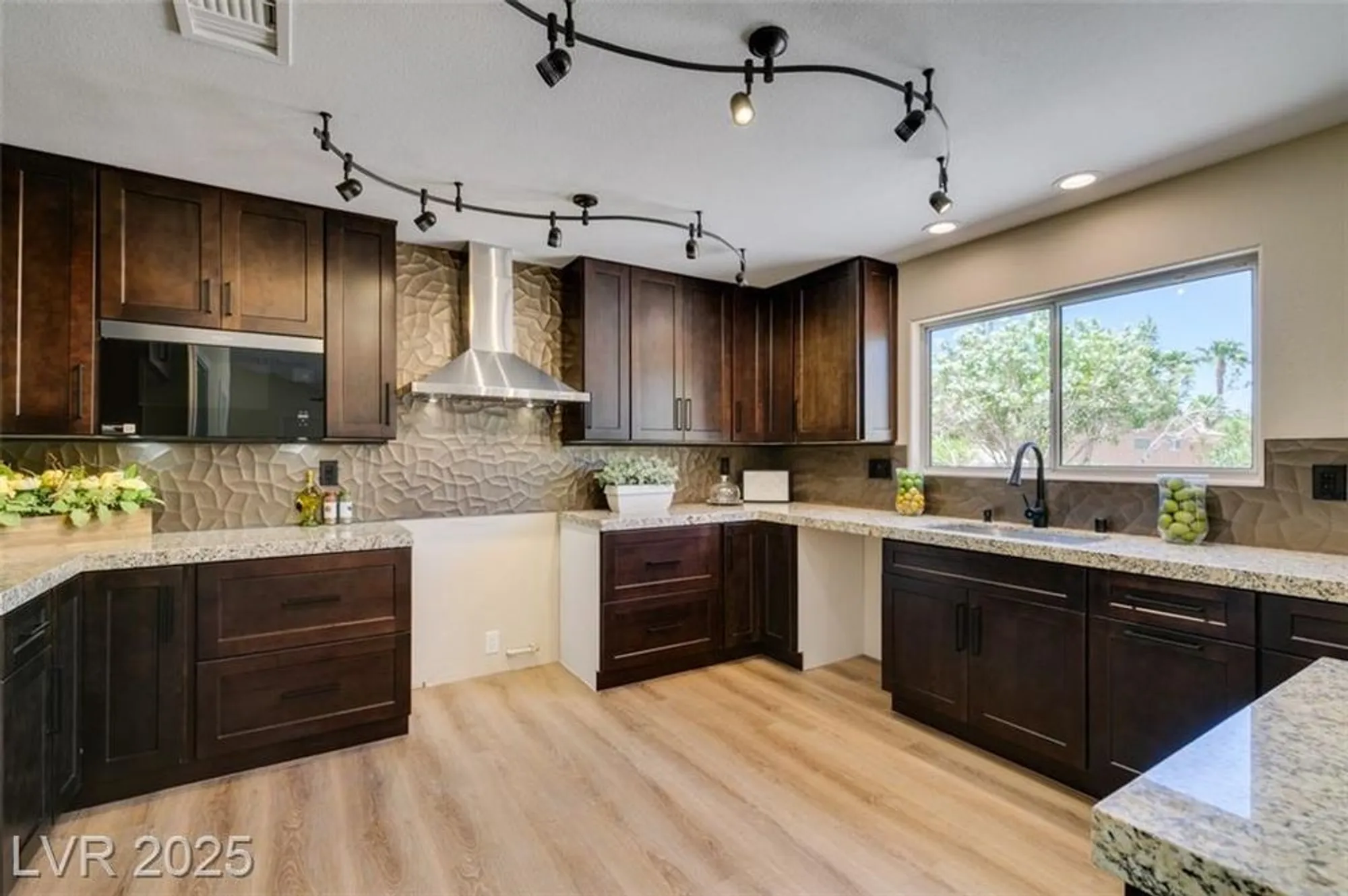 Property Slideshow image 9 of 30 | 9800 rosamond dr, Las Vegas, NV, 89134