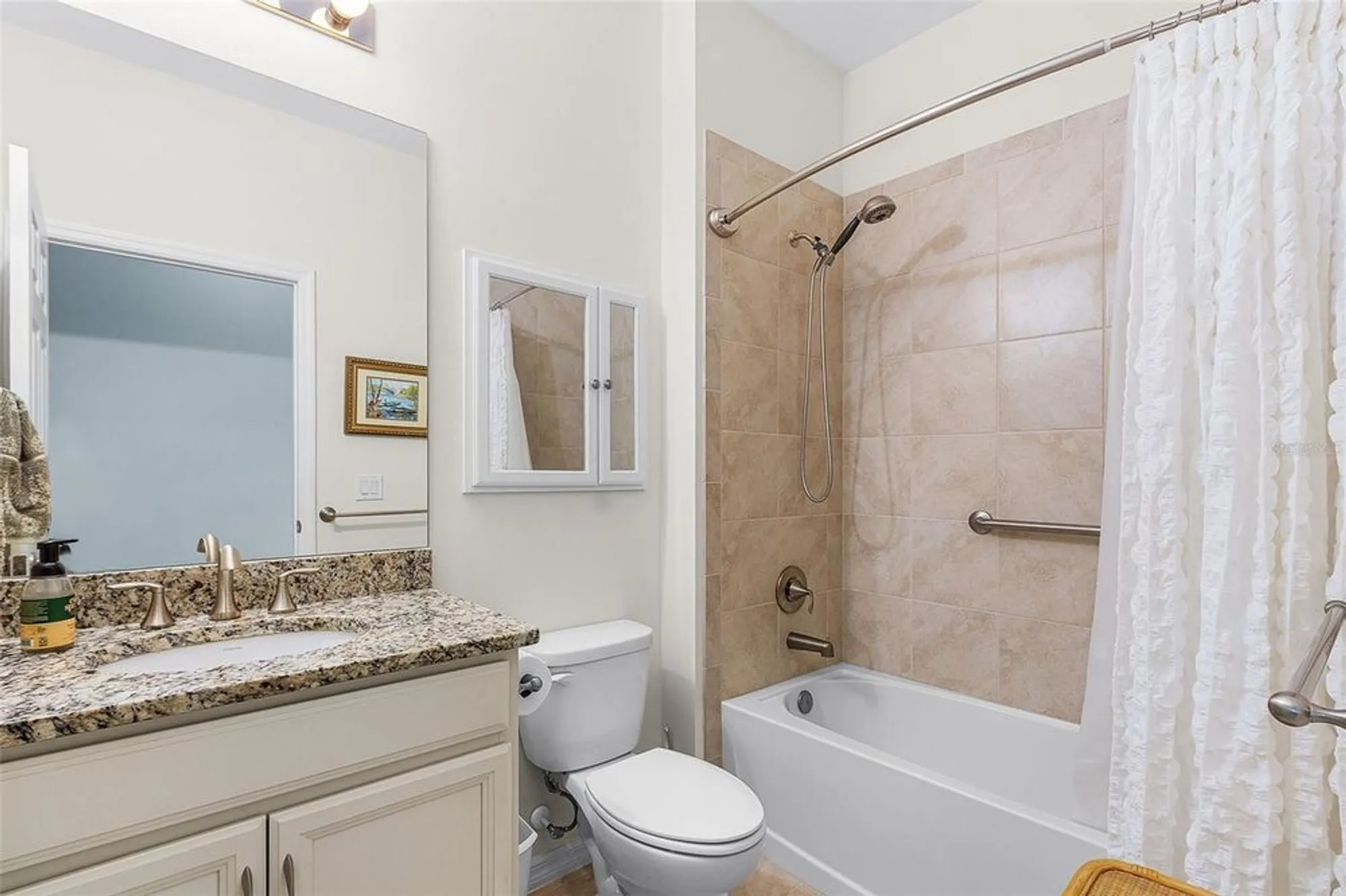 Property Slideshow image 10 of 28 | 2191 summersweet dr, Alva, FL, 33920