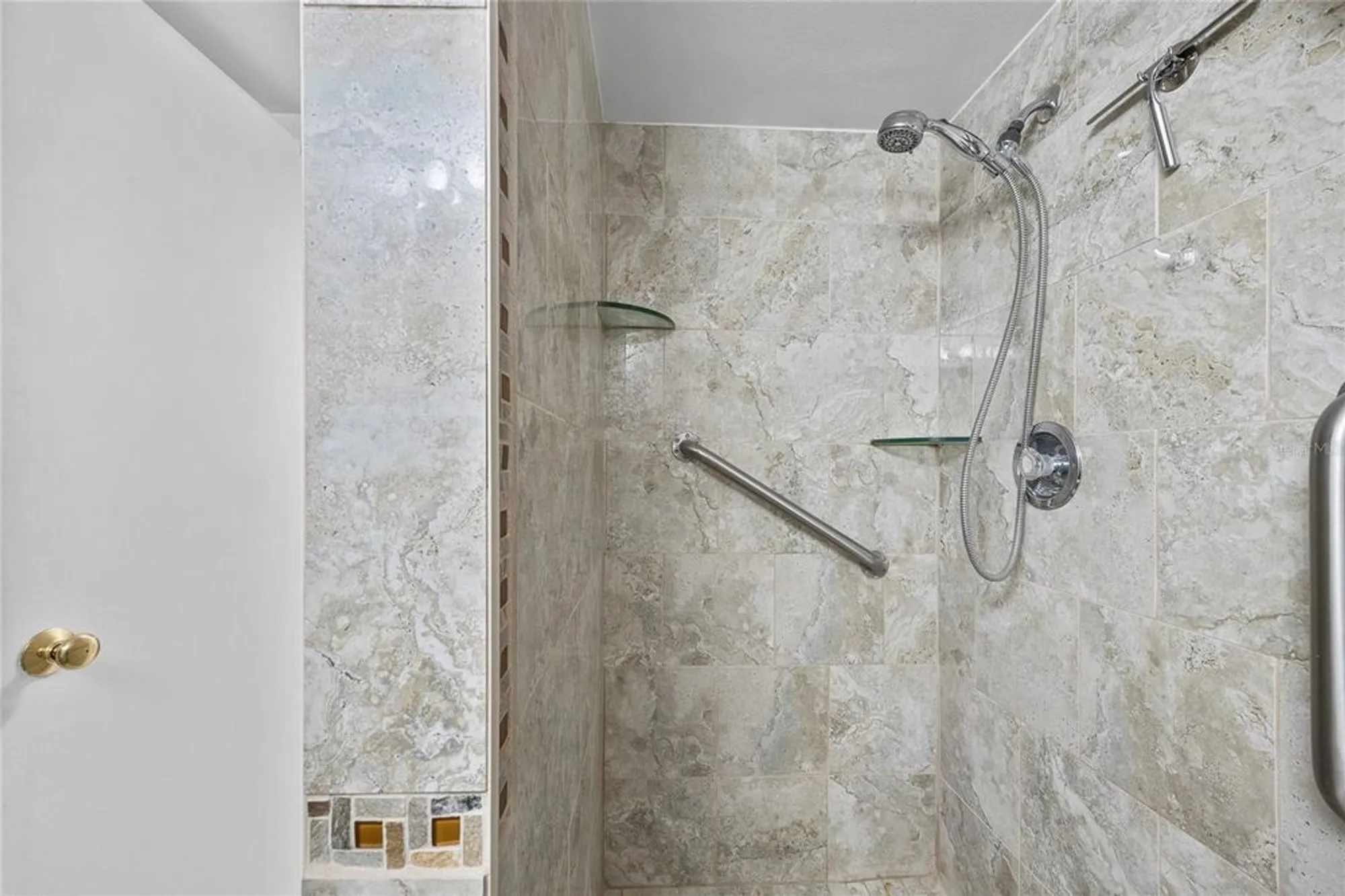 Property Slideshow image 24 of 39 | 4775 cove cir apt 203, St Petersburg, FL, 33708