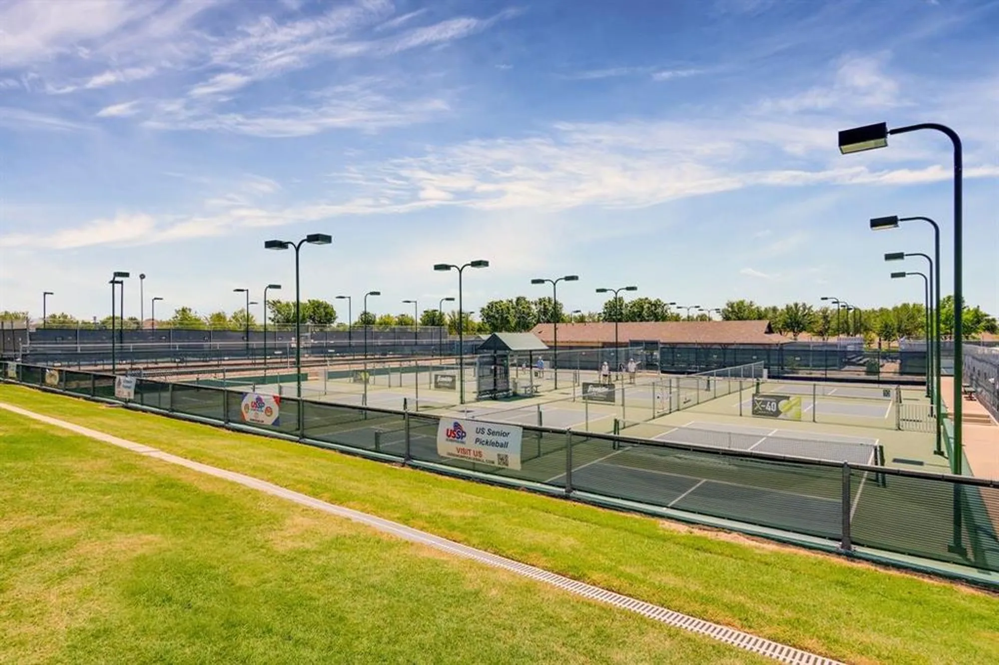 Property Slideshow image 31 of 32 | 9625 heartwood dr, Denton, TX, 76207