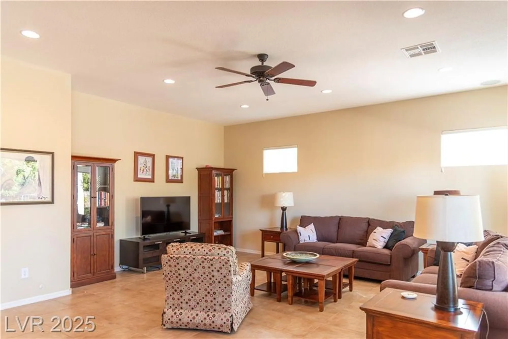 Property Slideshow image 11 of 35 | 2304 janesville ln, Henderson, NV, 89044