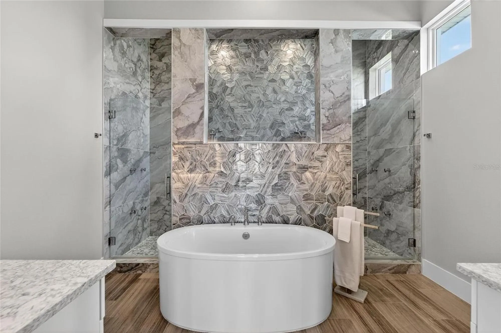 Property Slideshow image 68 of 100 | 5713 tybee island dr, Apollo Beach, FL, 33572