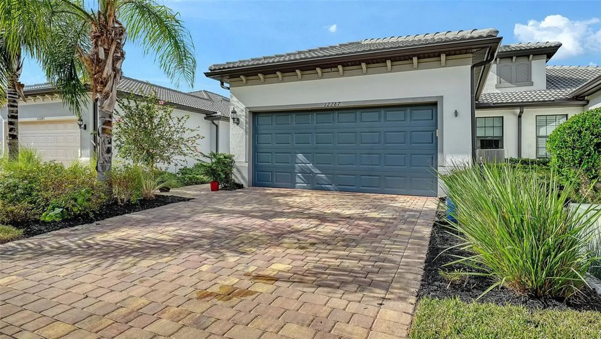 Property Slideshow image 2 of 53 | 12287 myrtle bay ct, Sarasota, FL, 34238