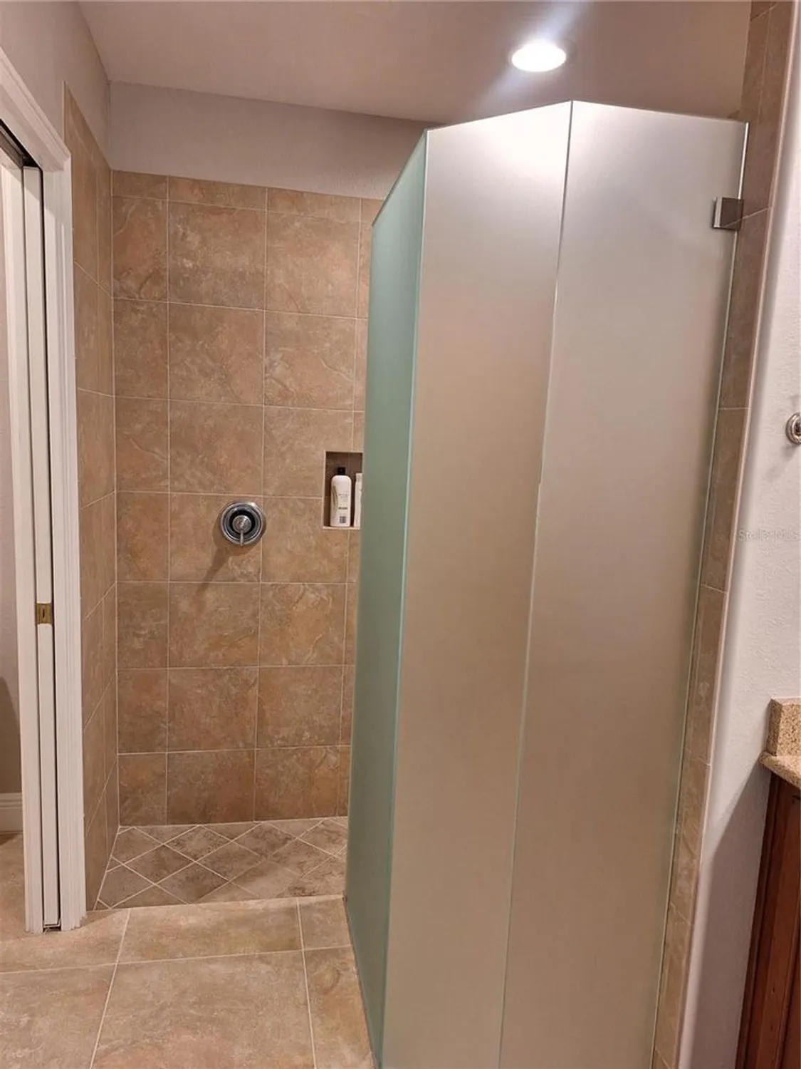 Property Slideshow image 22 of 78 | 1121 riverscape st, Bradenton, FL, 34208