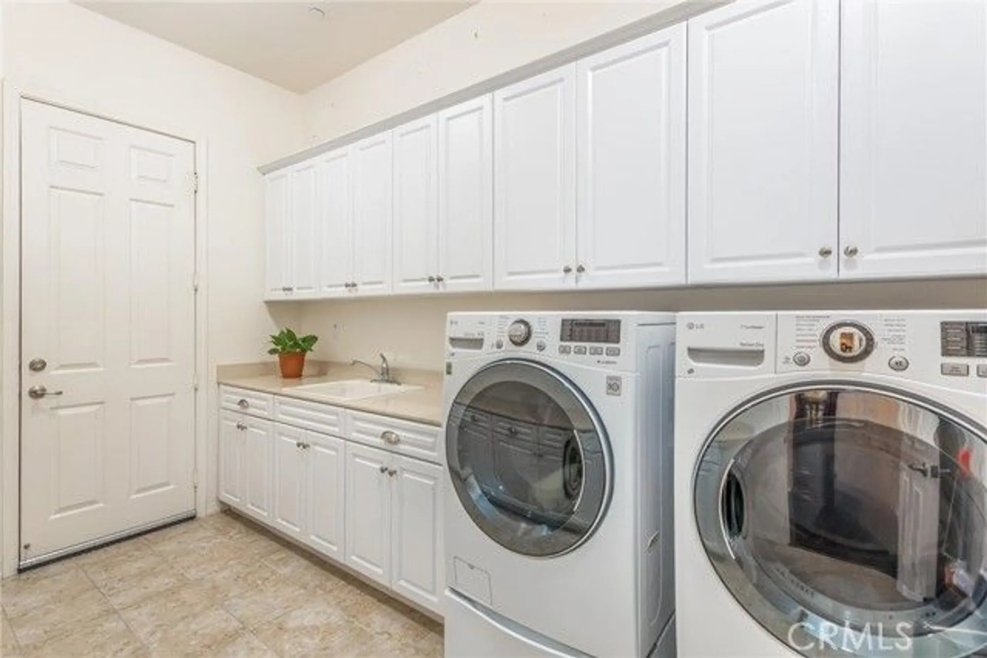 Property Slideshow image 16 of 49 | 277 buck springs, Beaumont, CA, 92223