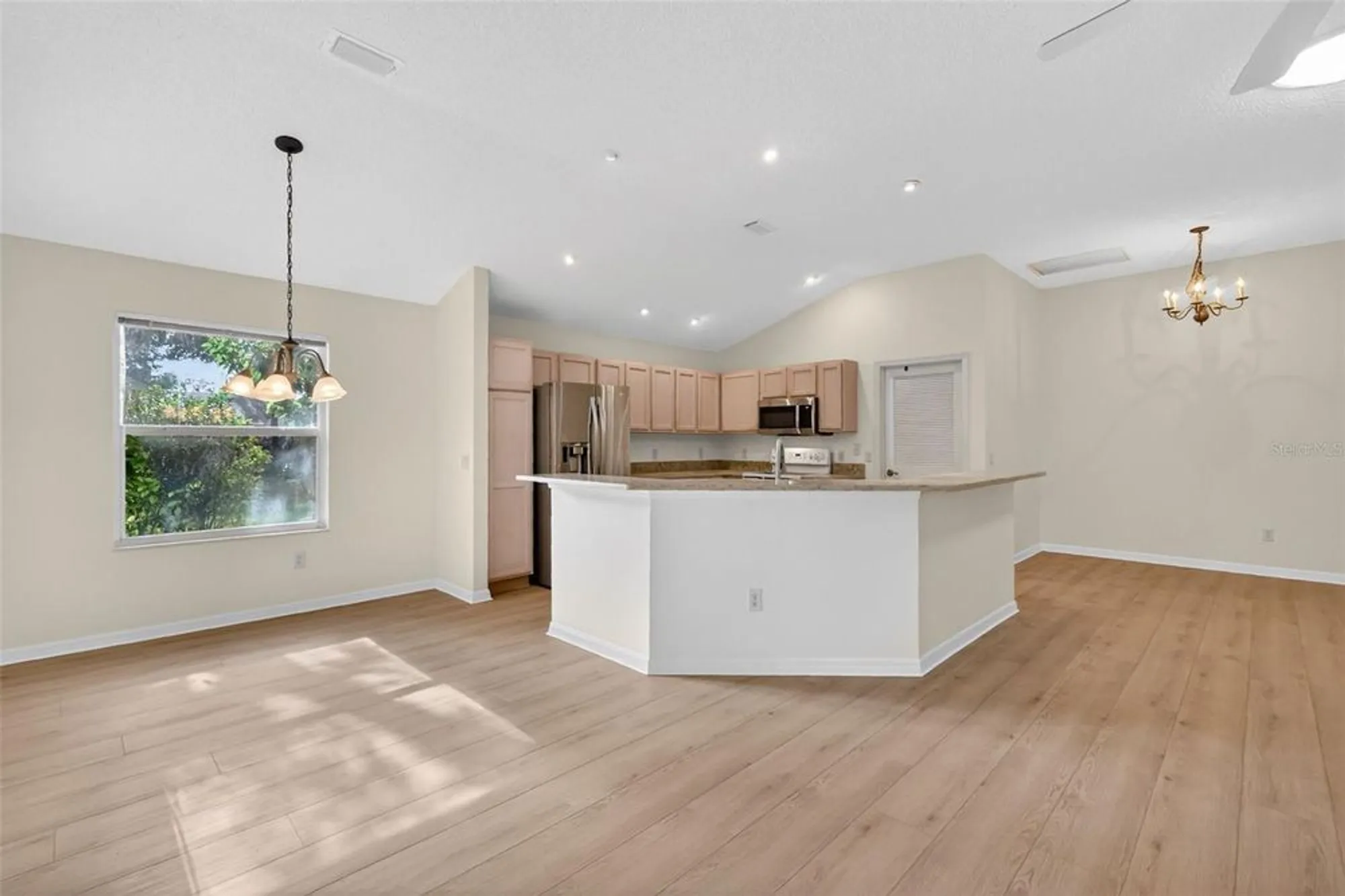 Property Slideshow image 14 of 41 | 17035 se 94th berrien ct, The Villages, FL, 32162