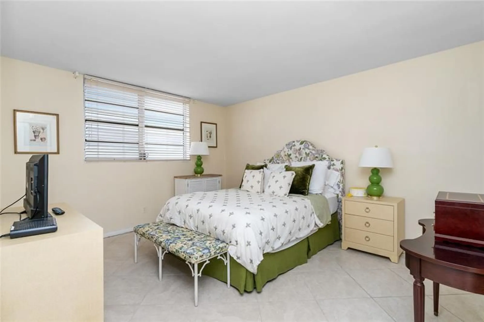 Property Slideshow image 28 of 35 | 2731 ne 14th street cswy 637, Pompano Beach, FL, 33062