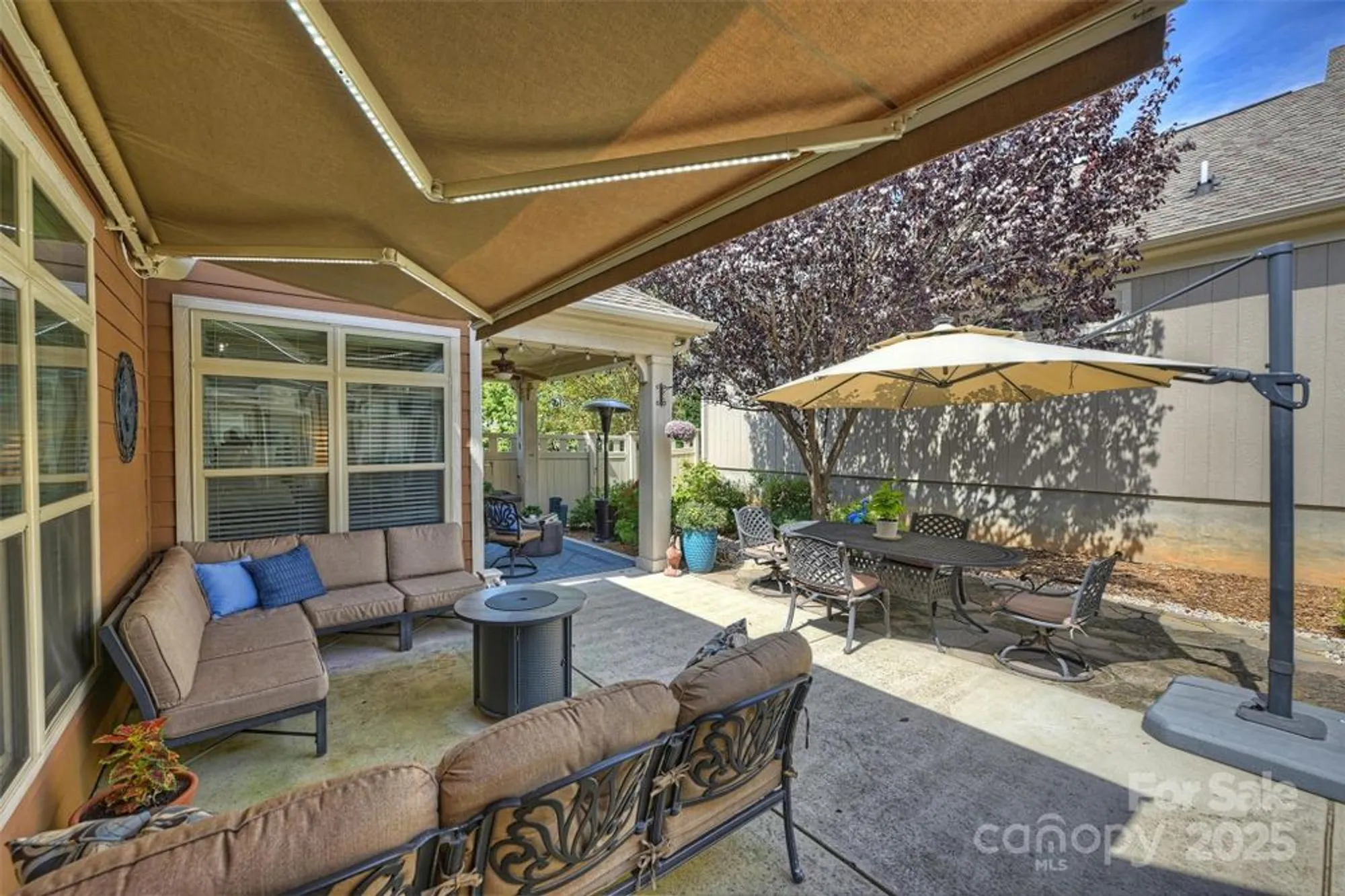 Property Slideshow image 34 of 48 | 1301 haywood park dr, Waxhaw, NC, 28173