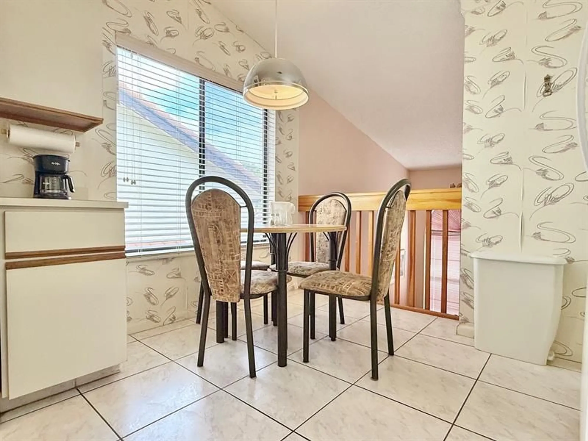 Property Slideshow image 15 of 36 | 10851 palm lake ave 202, Boynton Beach, FL, 33437