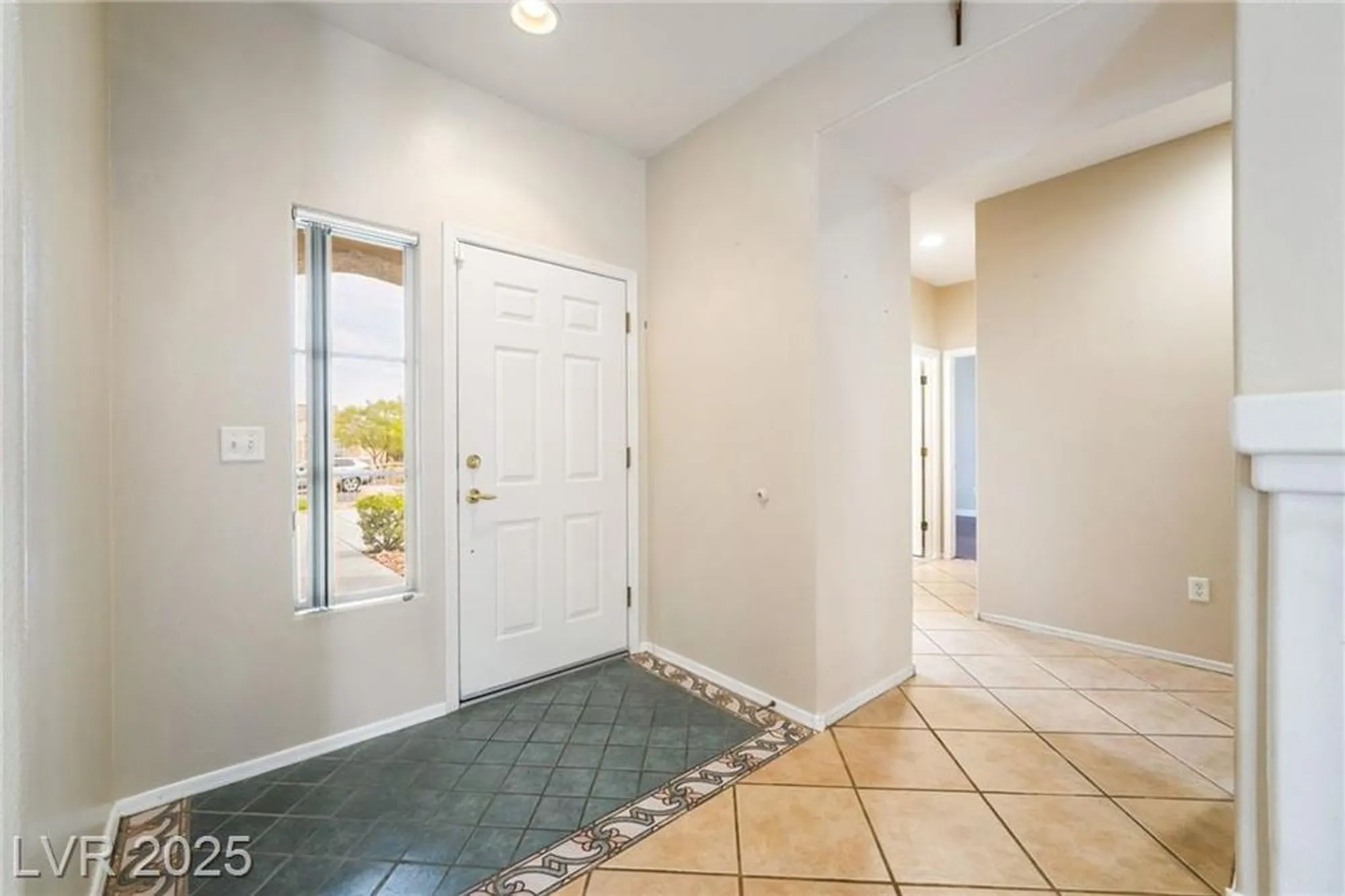 Property Slideshow image 9 of 58 | 2539 evansville ave, Henderson, NV, 89052