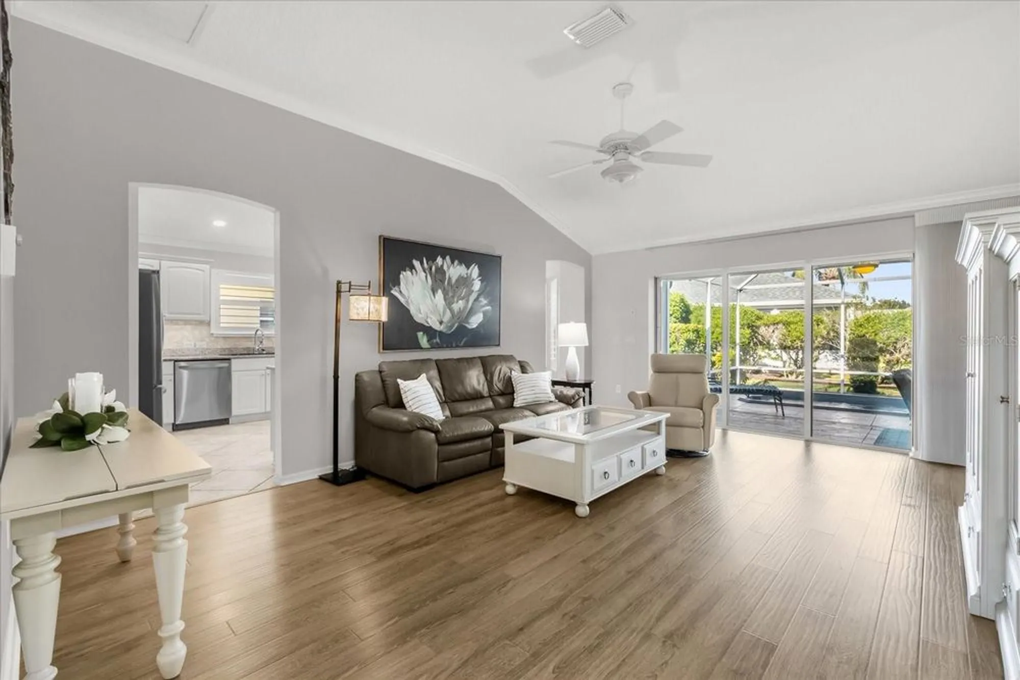 Property Slideshow image 4 of 28 | 1883 walden way, The Villages, FL, 32162