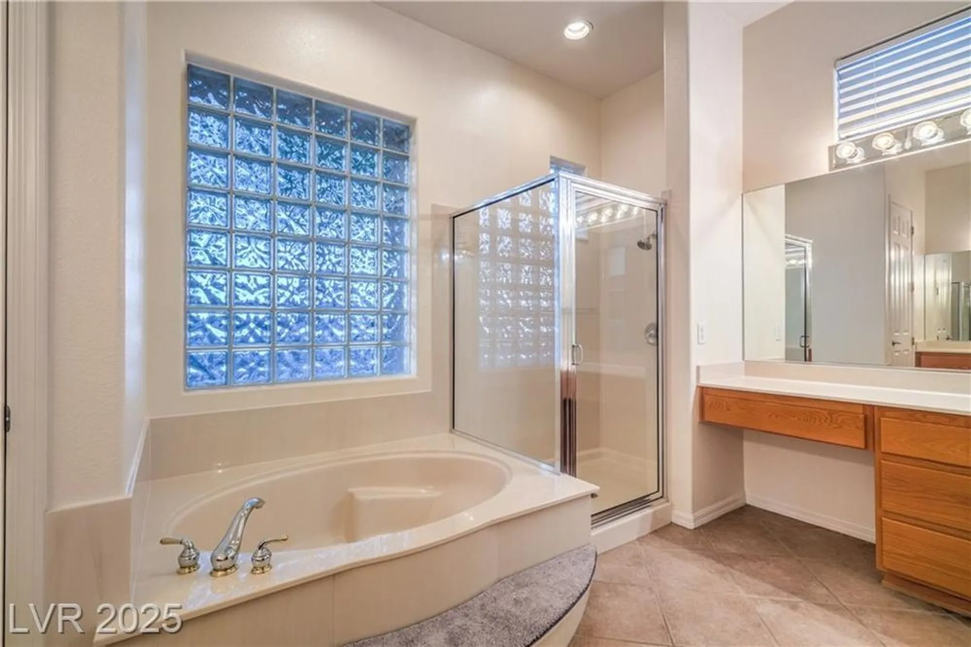 Property Slideshow image 24 of 65 | 2170 peyten park st, Henderson, NV, 89052