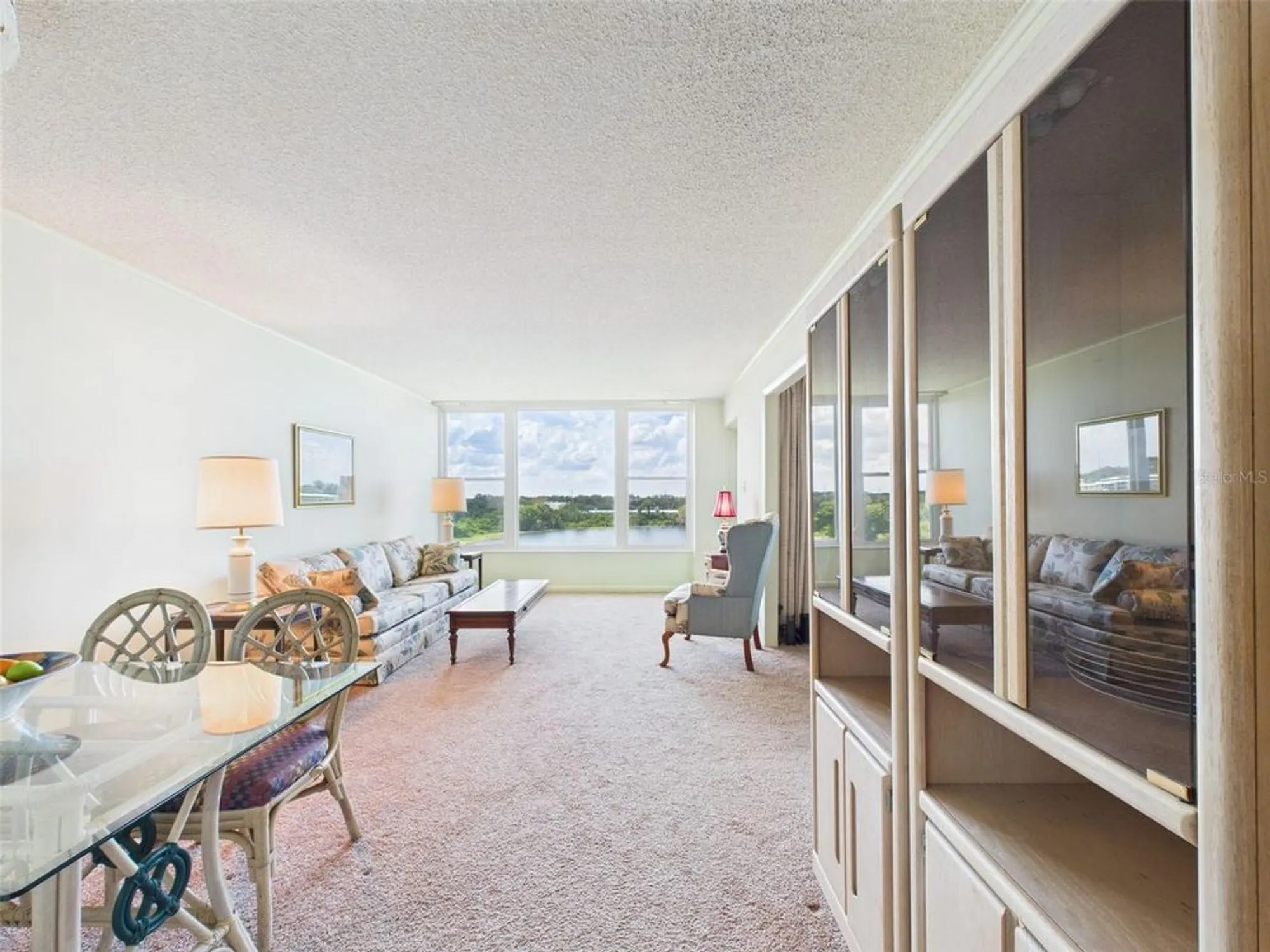 Property Slideshow image 6 of 65 | 700 mirror ter 702, Winter Haven, FL, 33881