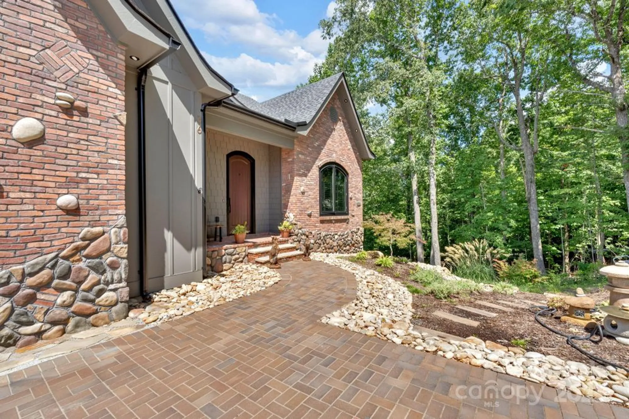 Property Slideshow image 4 of 48 | 36 northland ct, Flat Rock, NC, 28731