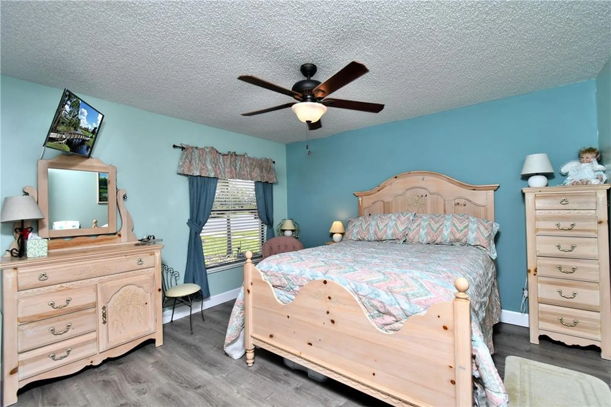 Property Slideshow image 12 of 29 | 3011 matecumbe key rd apt 4, Punta Gorda, FL, 33955