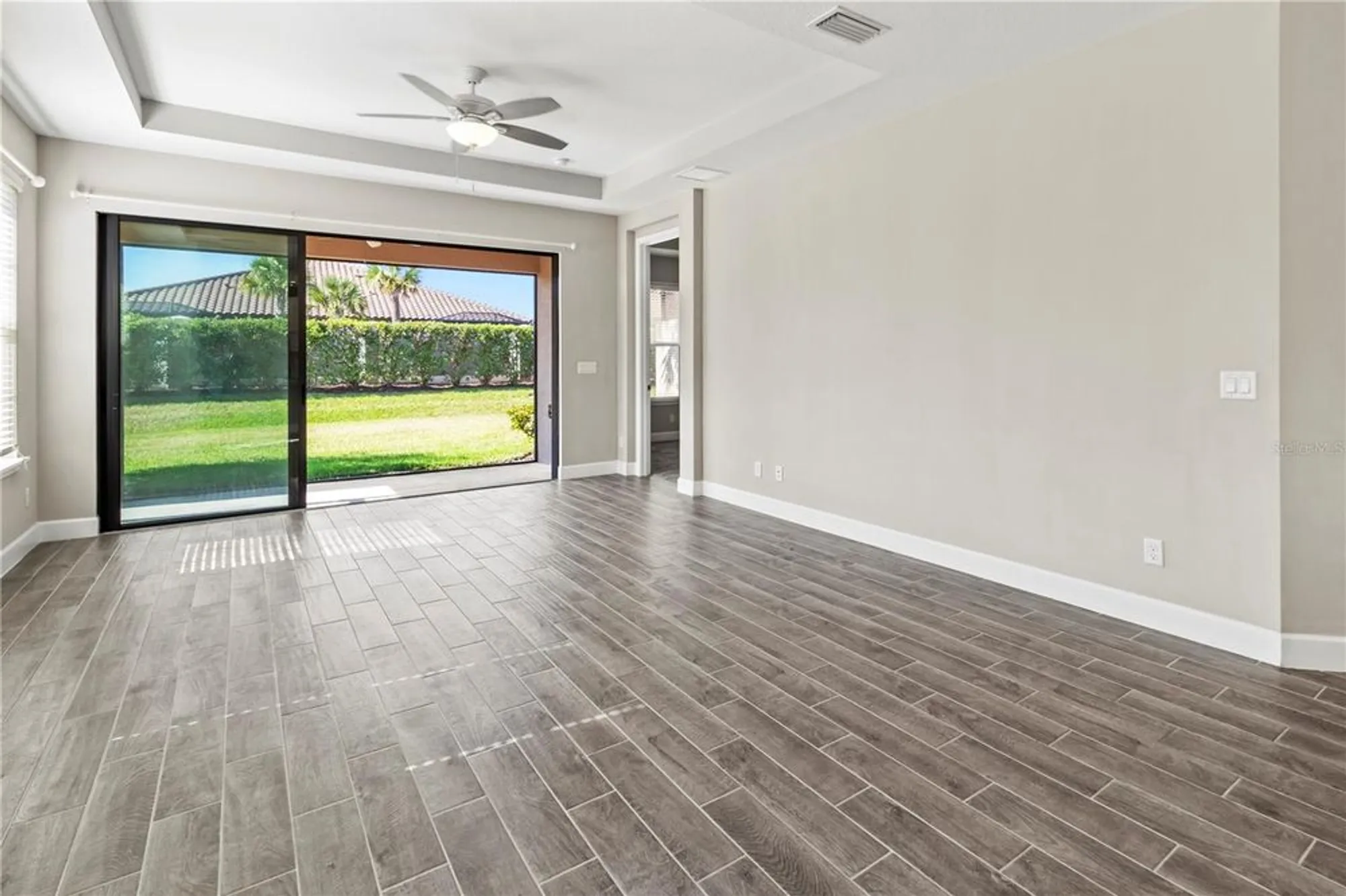 Property Slideshow image 10 of 32 | 6250 plateau ct, Bradenton, FL, 34203