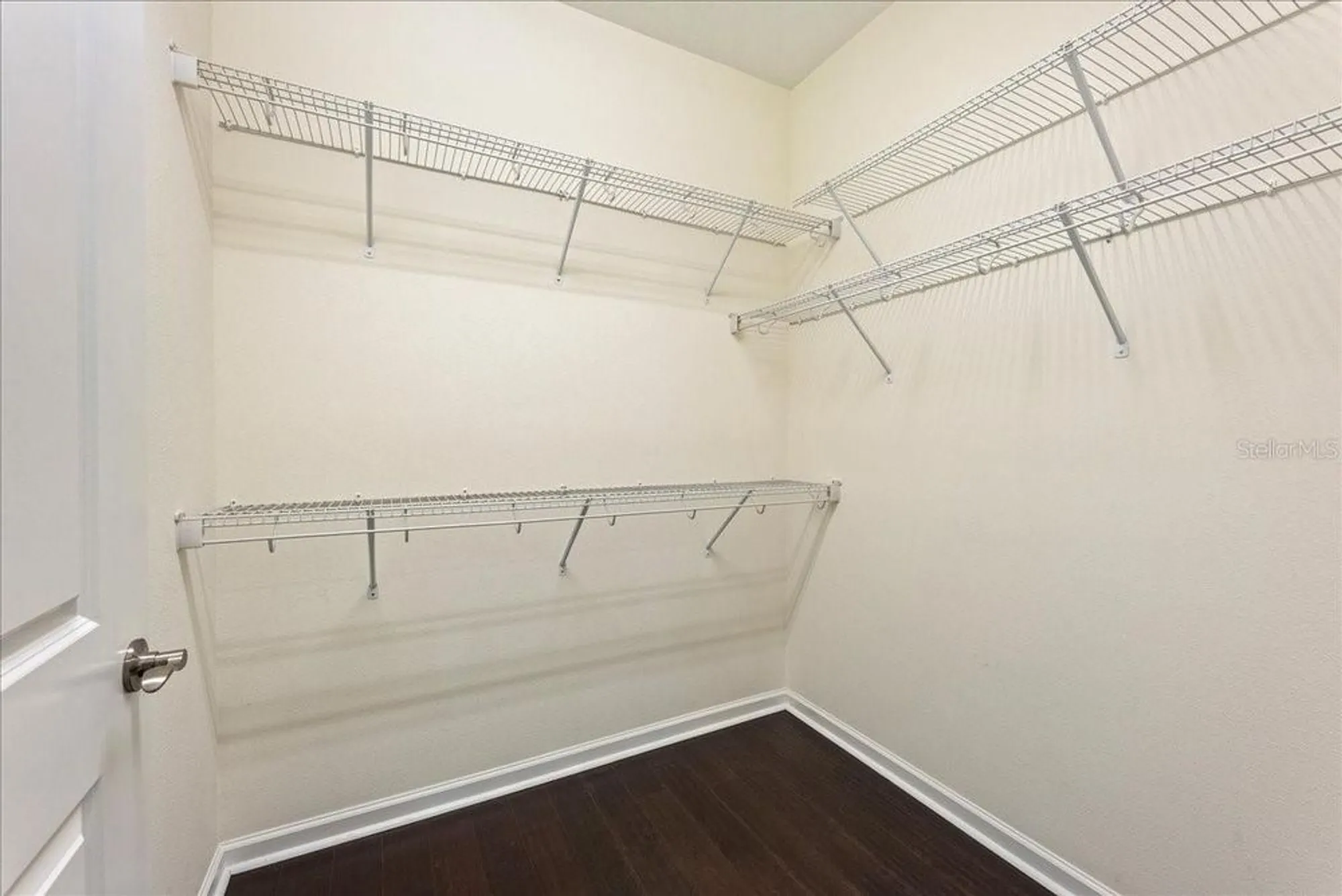 Property Slideshow image 15 of 50 | 11934 meadowgate pl, Lakewood Ranch, FL, 34211