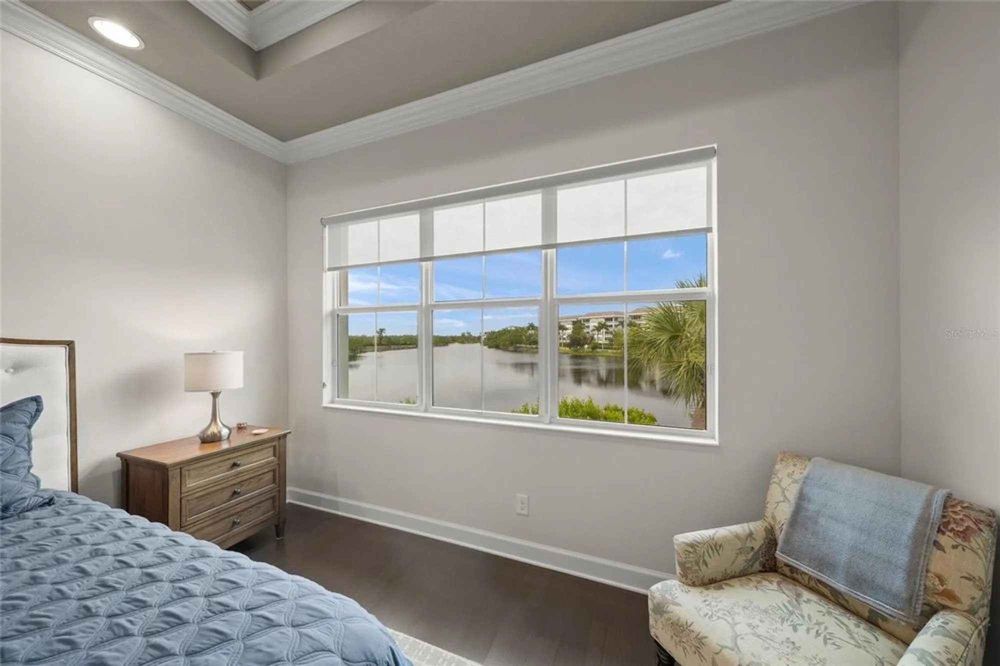 Property Slideshow image 16 of 51 | 340 sapphire lake dr unit 201, Bradenton, FL, 34209