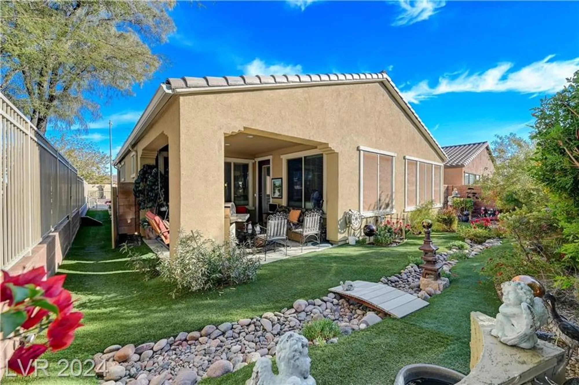 Property Slideshow image 53 of 86 | 5721 keystone crest st, North Las Vegas, NV, 89081