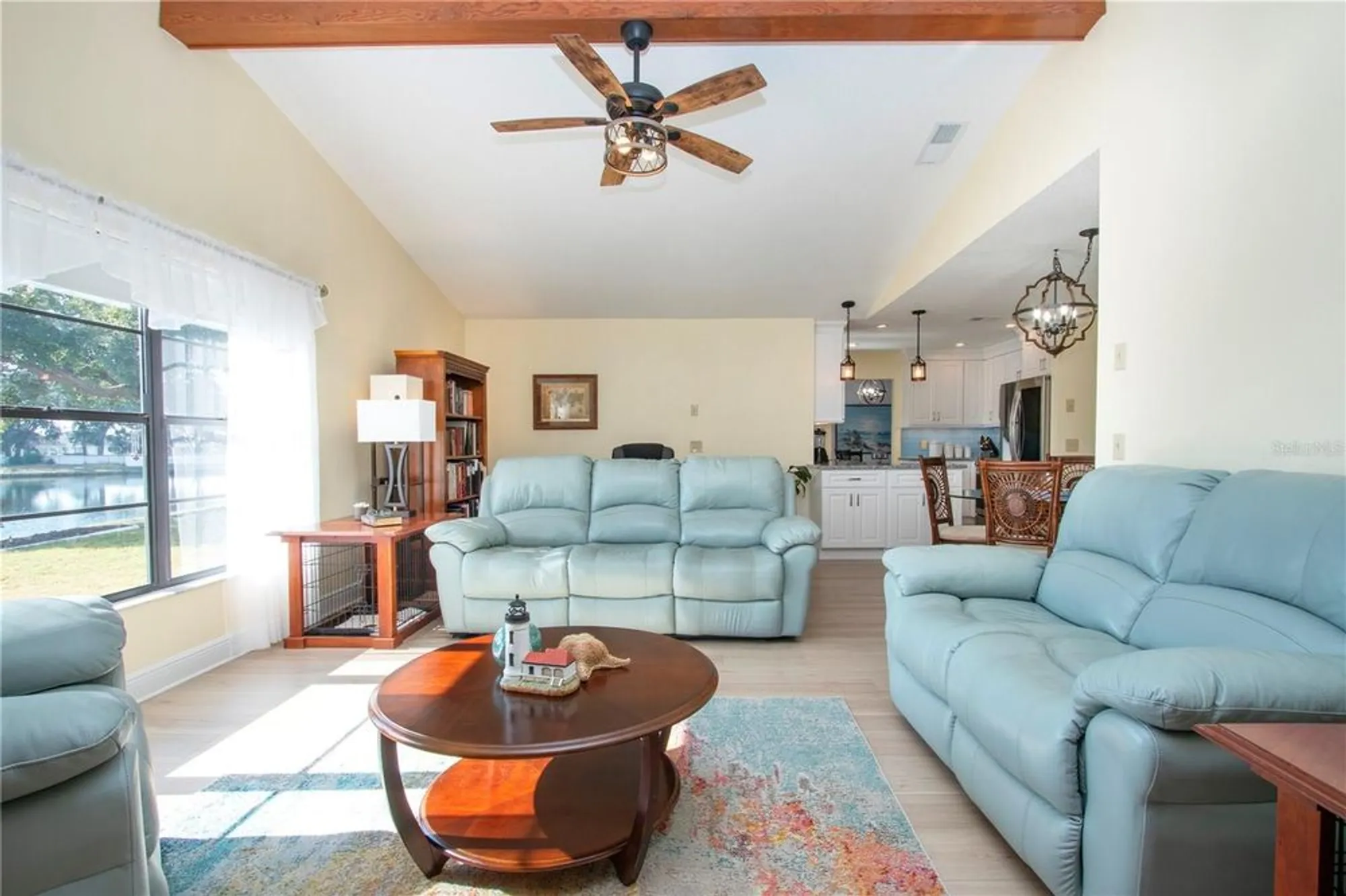 Property Slideshow image 38 of 69 | 2016 east view dr, Sun City Center, FL, 33573