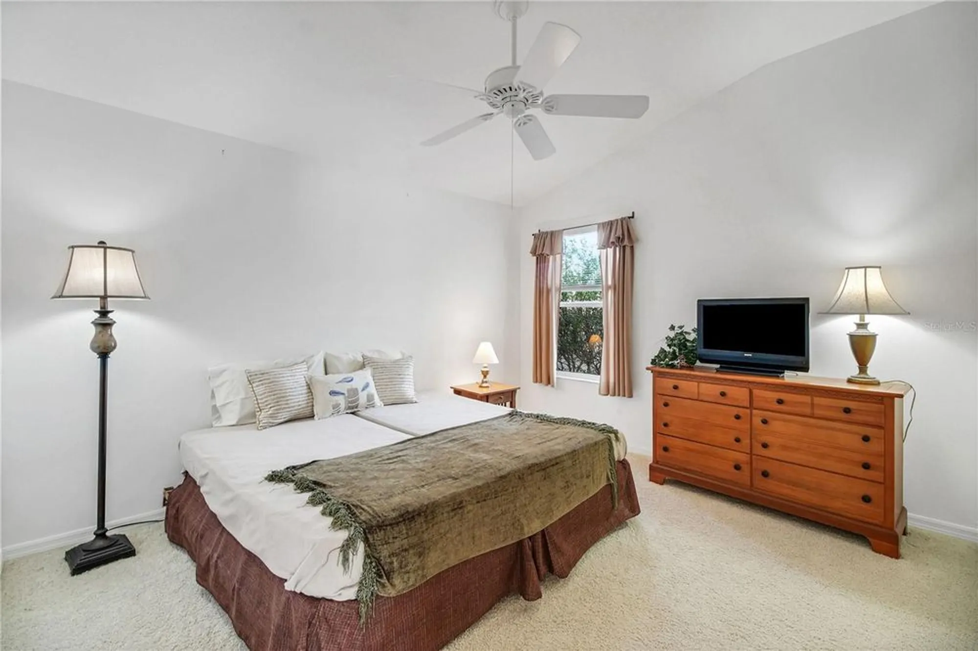 Property Slideshow image 30 of 45 | 438 grovewood pl, The Villages, FL, 32162