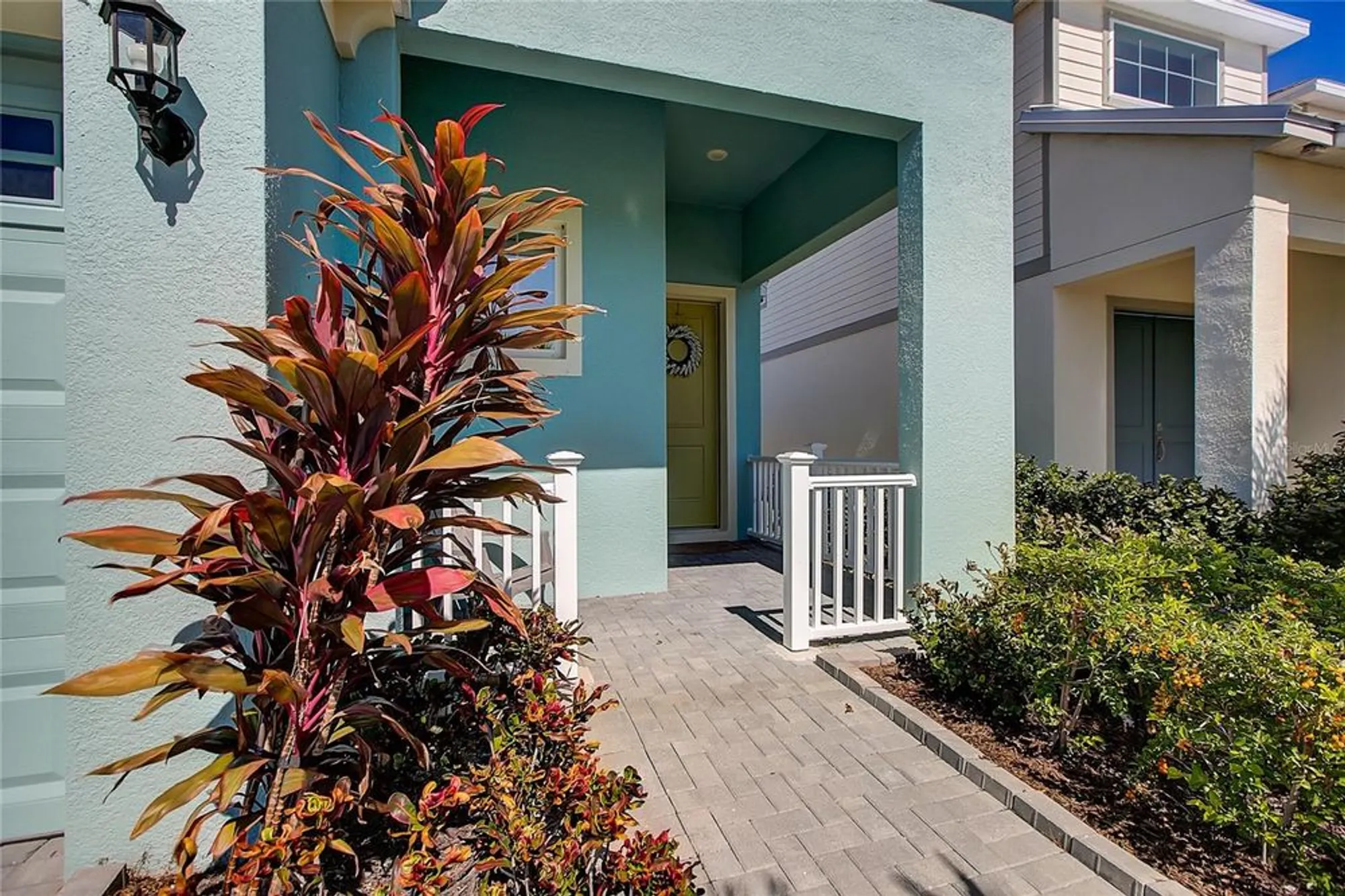 Property Slideshow image 8 of 91 | 411 sandsend ct, Apollo Beach, FL, 33572