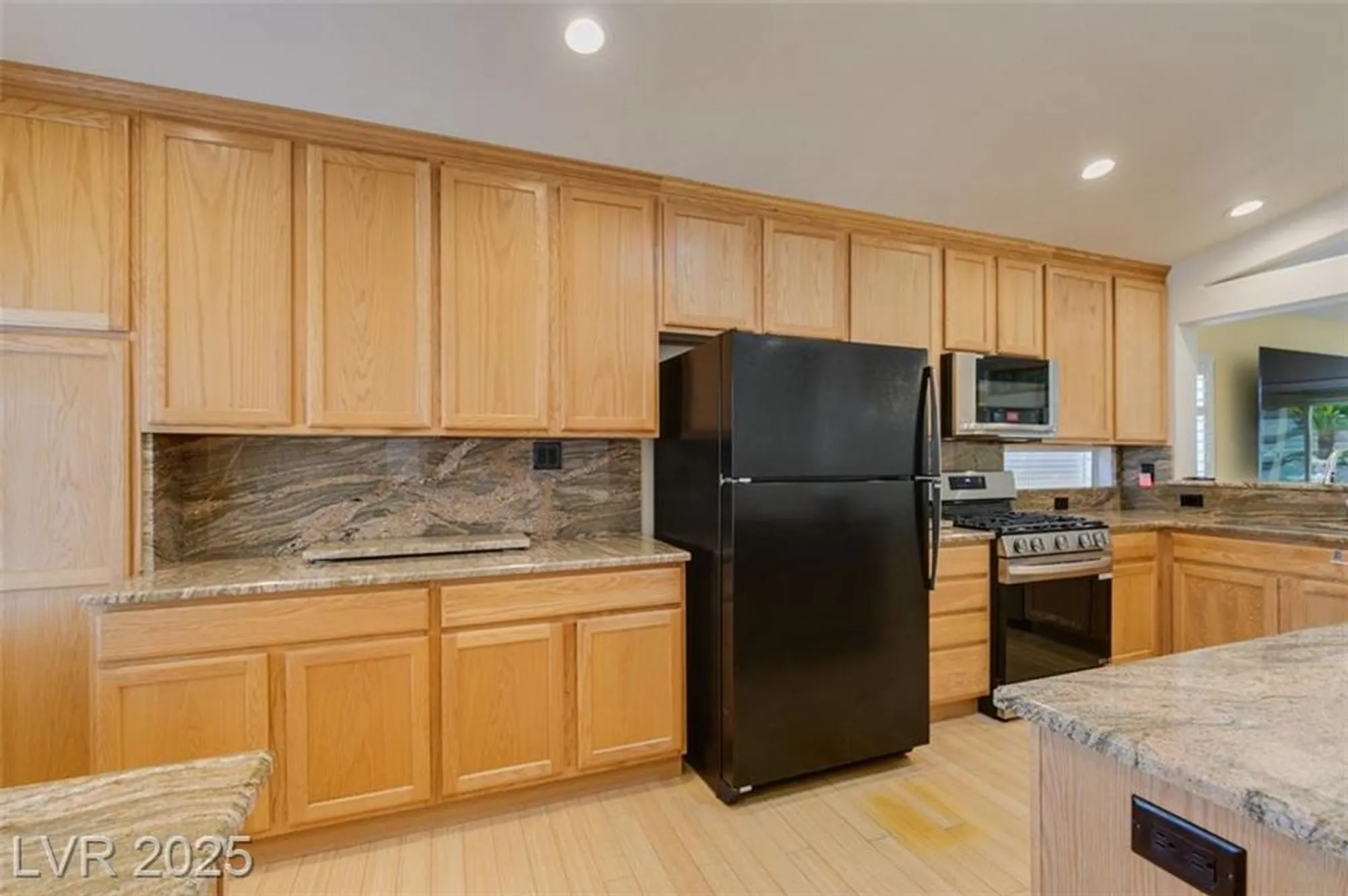 Property Slideshow image 14 of 30 | 2035 poppywood ave, Henderson, NV, 89012