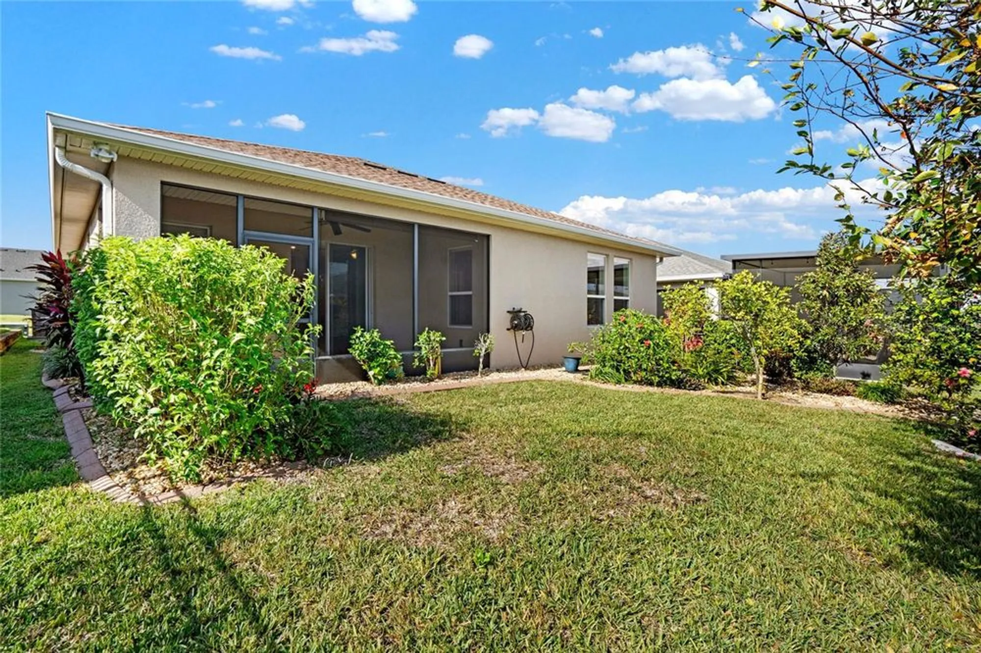 Property Slideshow image 22 of 57 | 440 alcove dr, Groveland, FL, 34736