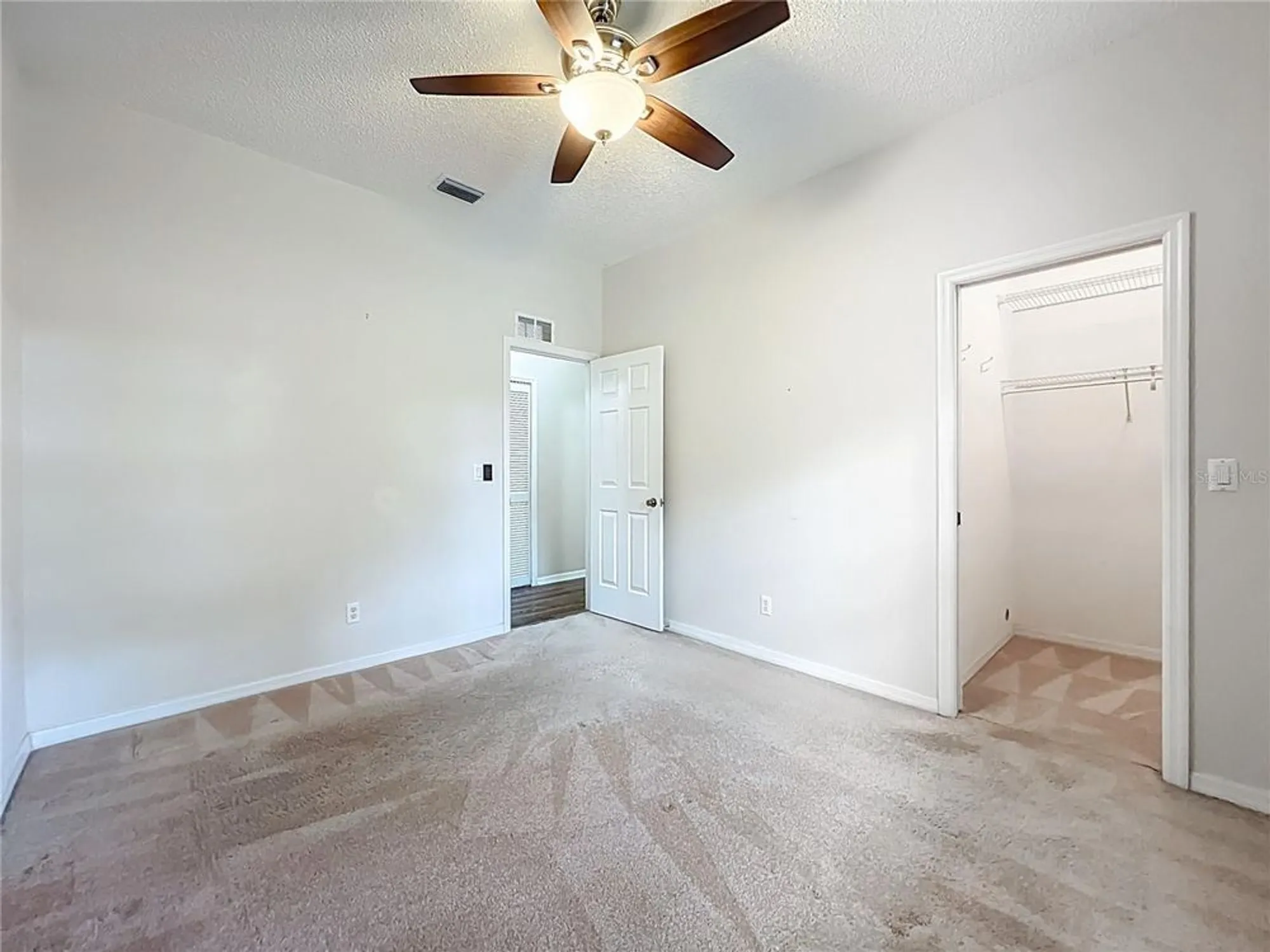 Property Slideshow image 29 of 73 | 5902 princess diana ct, Leesburg, FL, 34748
