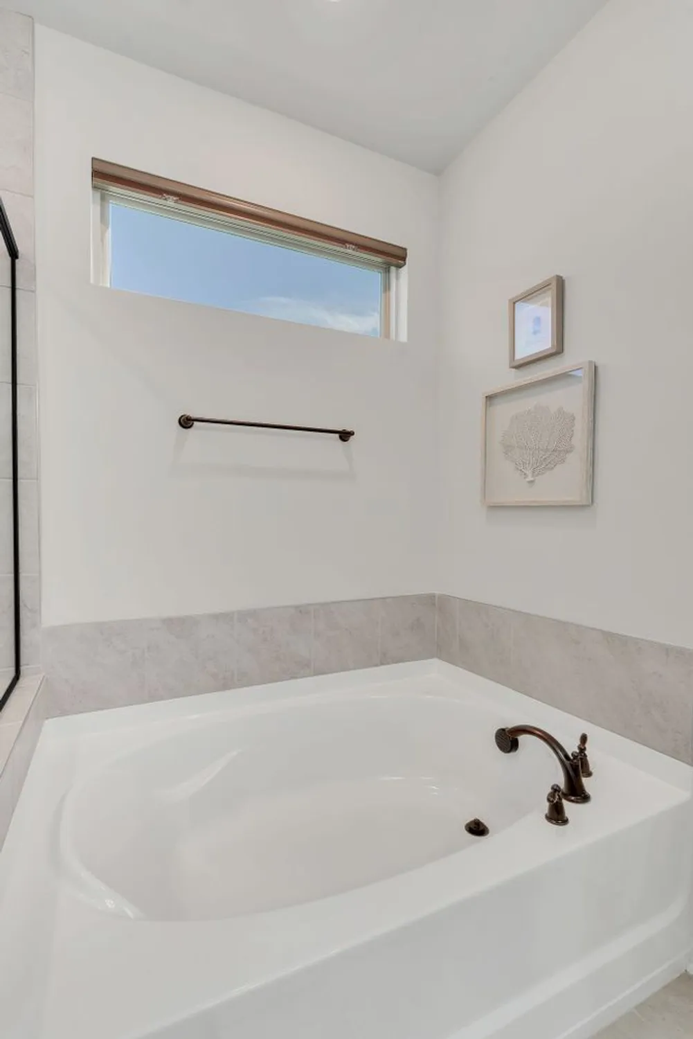 Property Slideshow image 22 of 65 | 2061 hardin pl, Spring Hill, TN, 37174