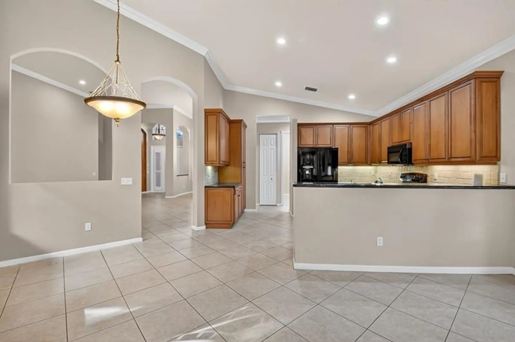 Property Slideshow image 20 of 64 | 8871 majorca bay dr, Lake Worth, FL, 33467