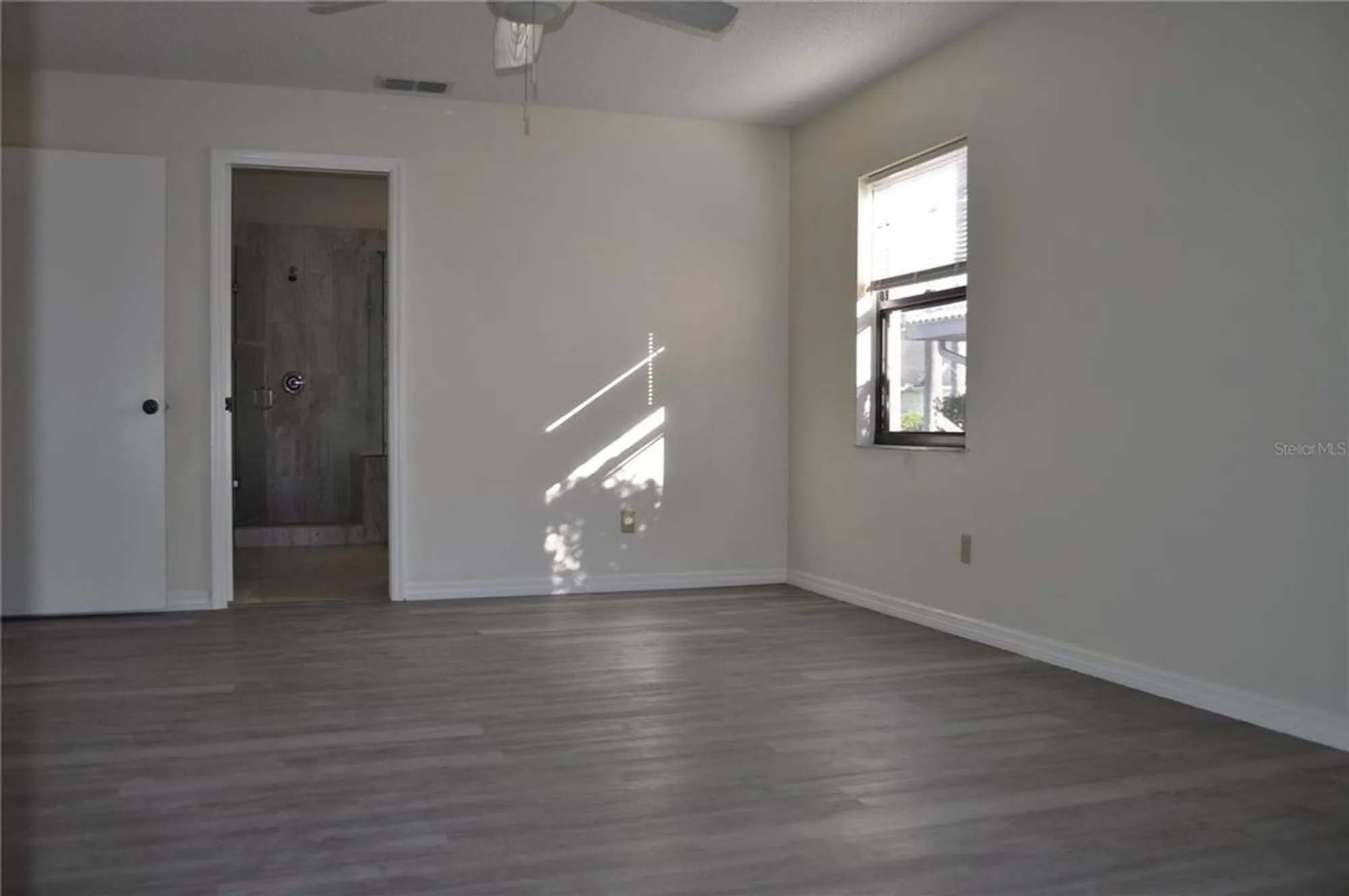 Property Slideshow image 3 of 11 | 721 elkhorn rd, Sun City Center, FL, 33573