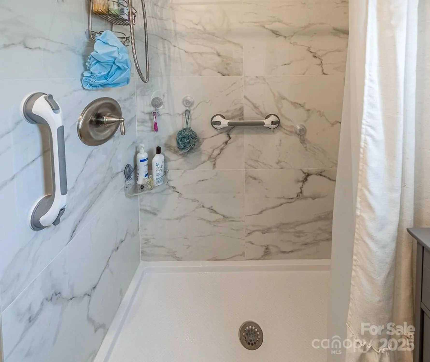 Property Slideshow image 37 of 43 | 445 riverwind dr, Hendersonville, NC, 28739